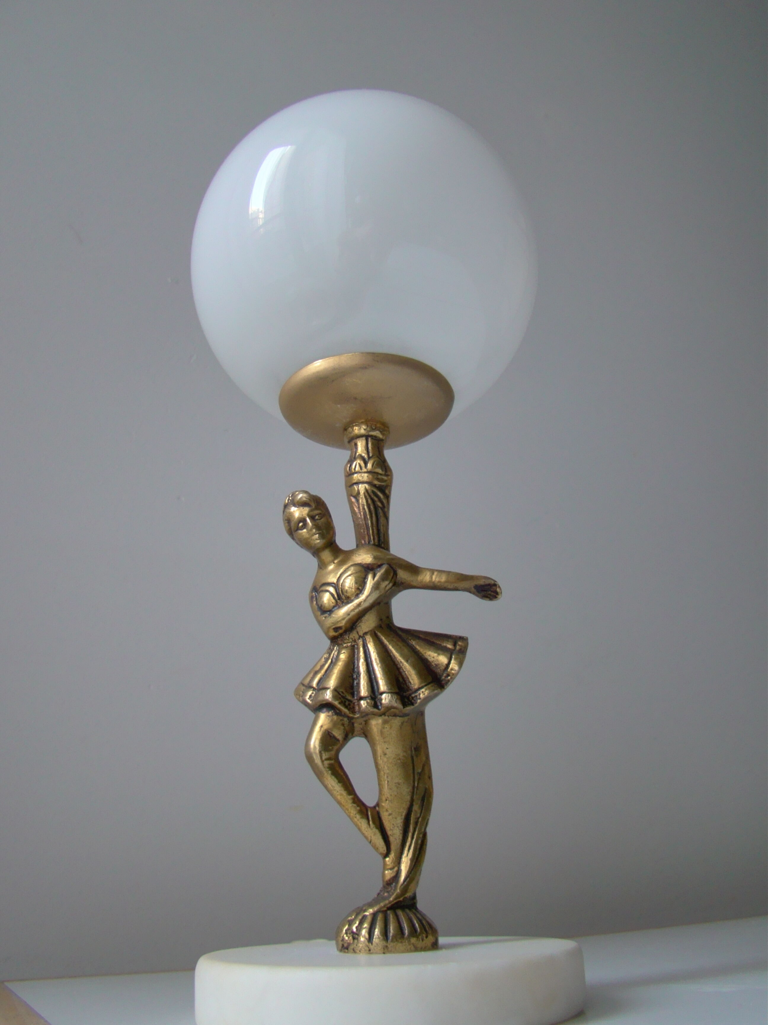 Charming vintage lamp dancer