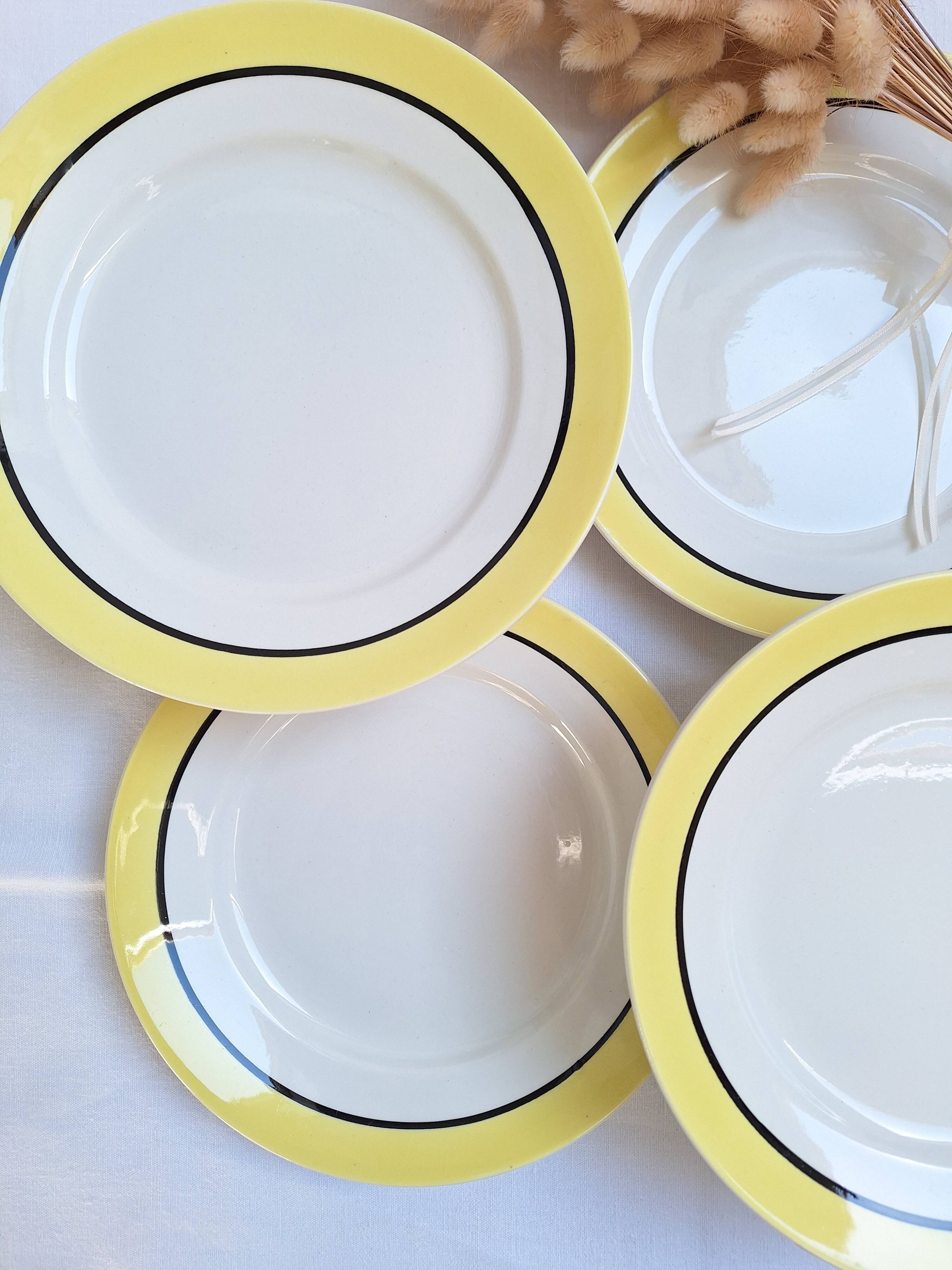 Yellow flat plates Badonviller