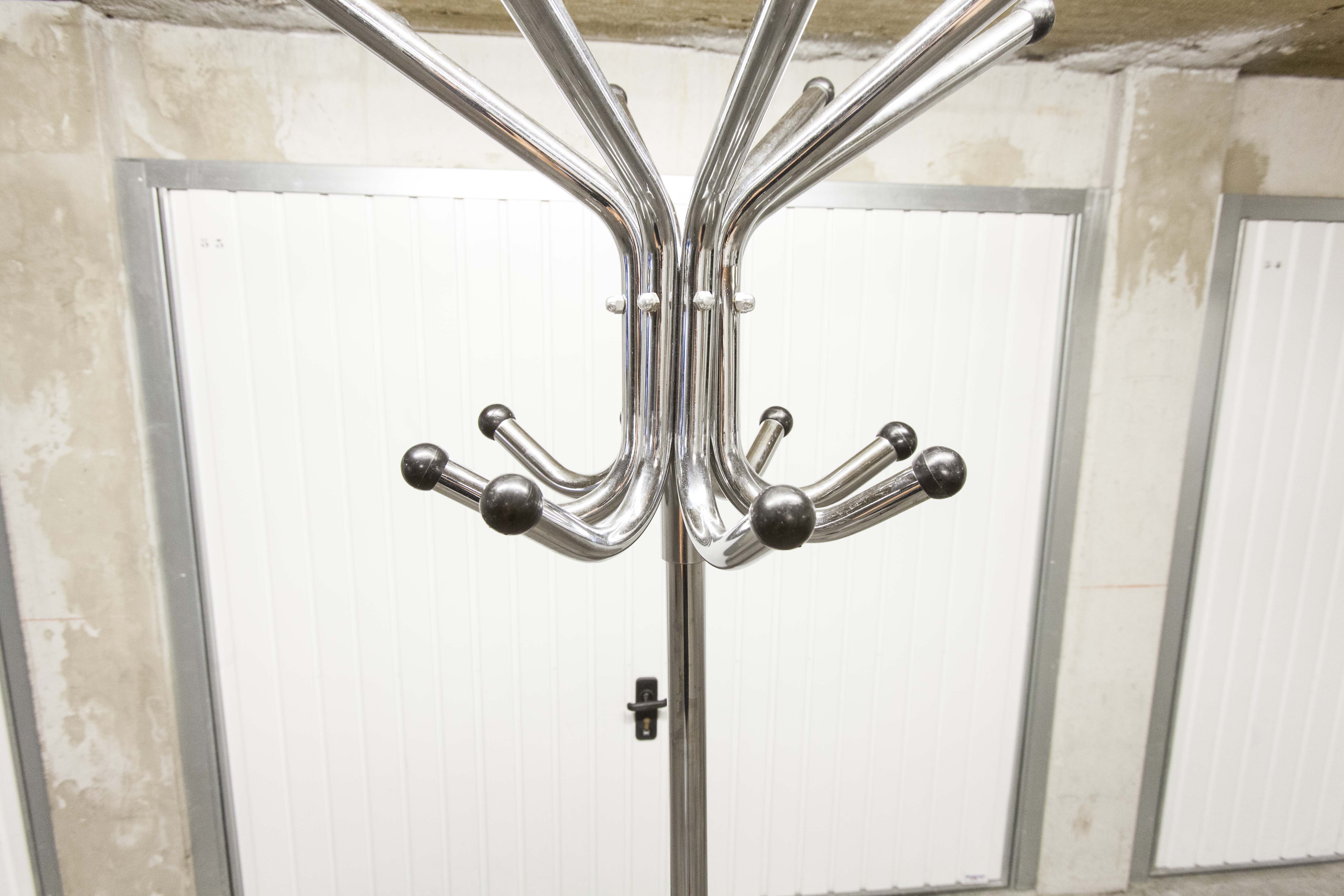 Manail holder parrot metal chrome industrial 1960