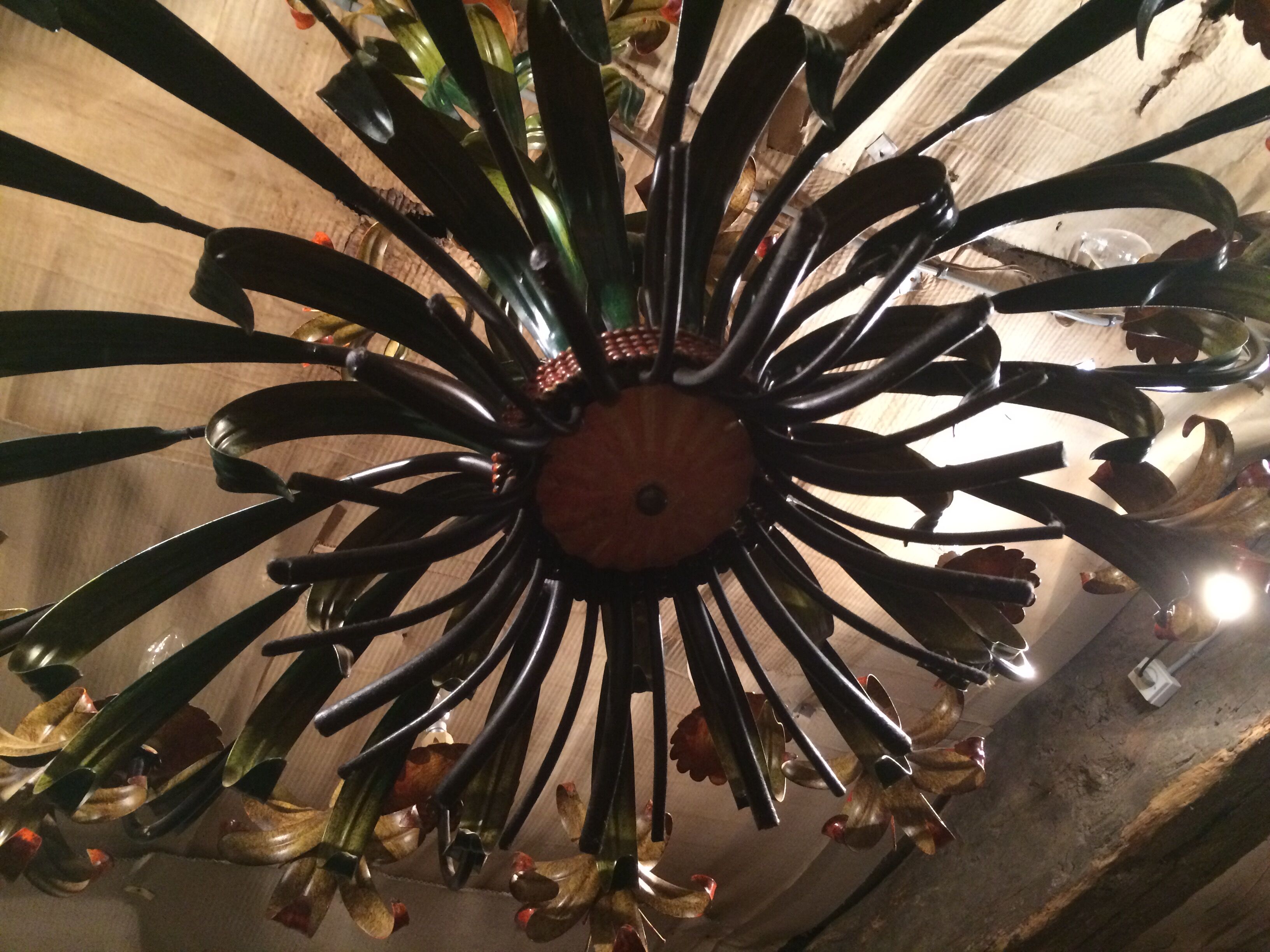 Metal chandelier painted floral decoration 12 lights