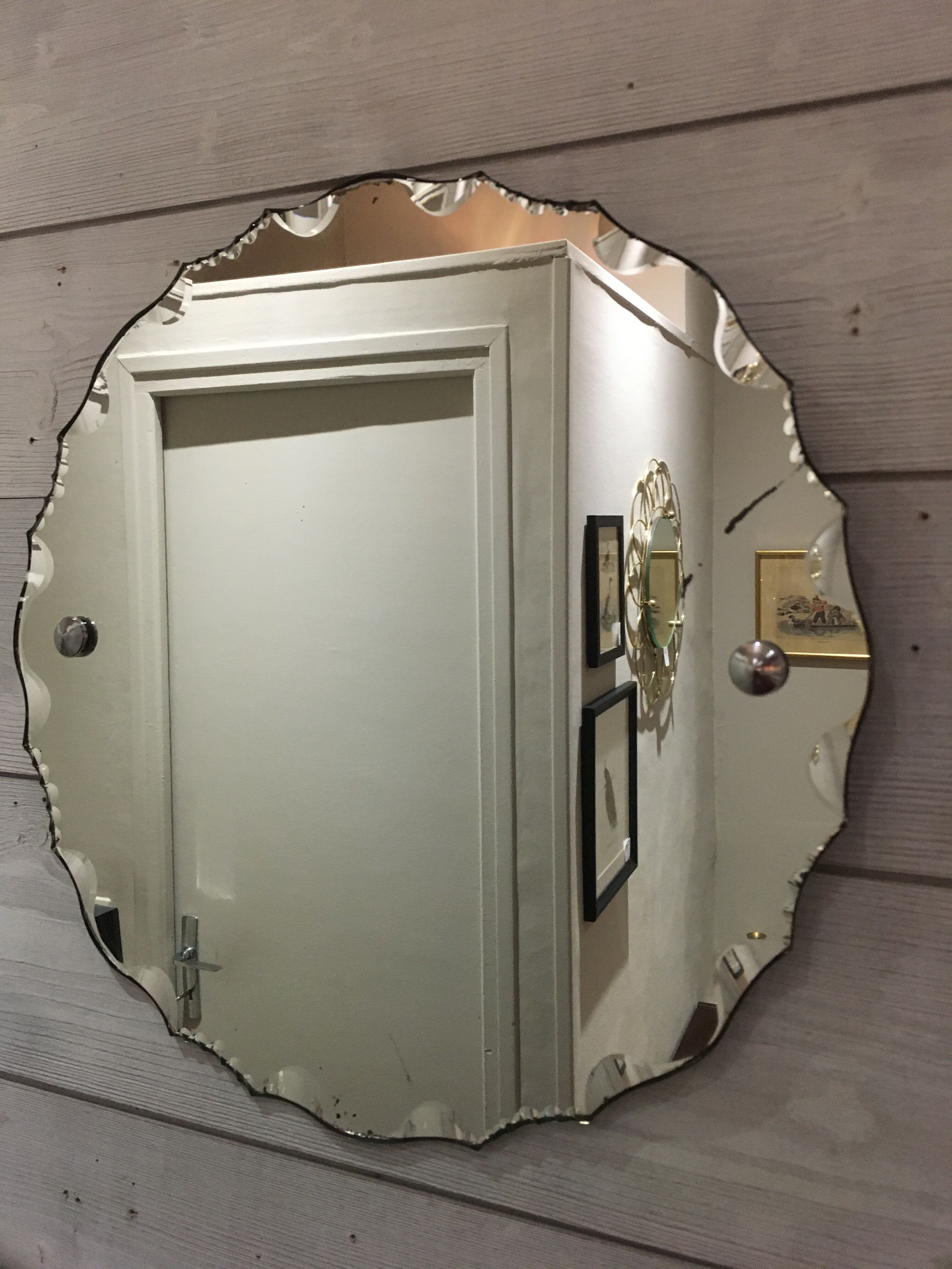 Beveled round mirror, 50 cm