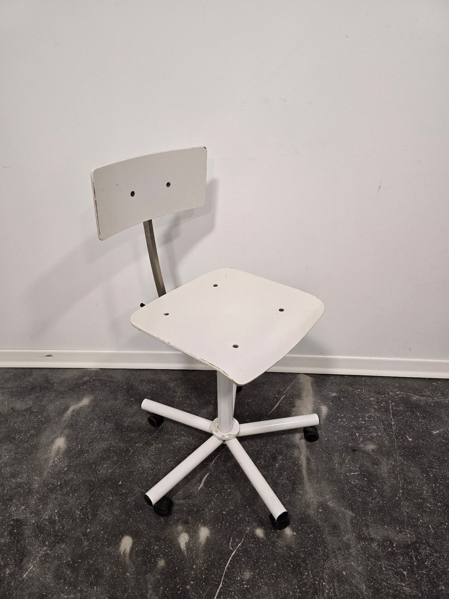 1980s Vintage Industrial Swivel Chair with Adjustable Backrest and Cas