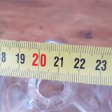 2 lampshades, globes