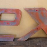 Letter to sign vintage metal 'E '.