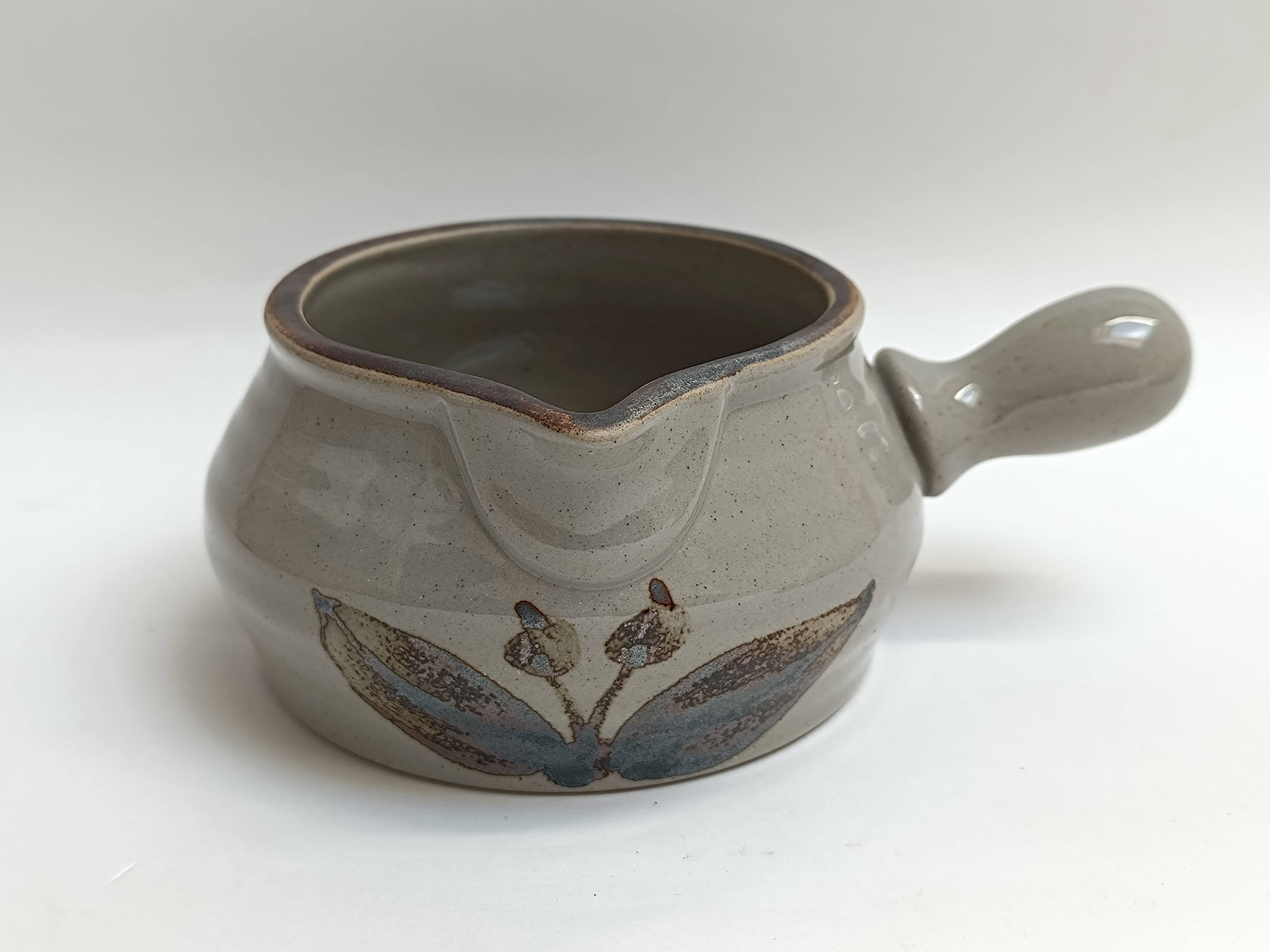 Arnon sandstone saucepan