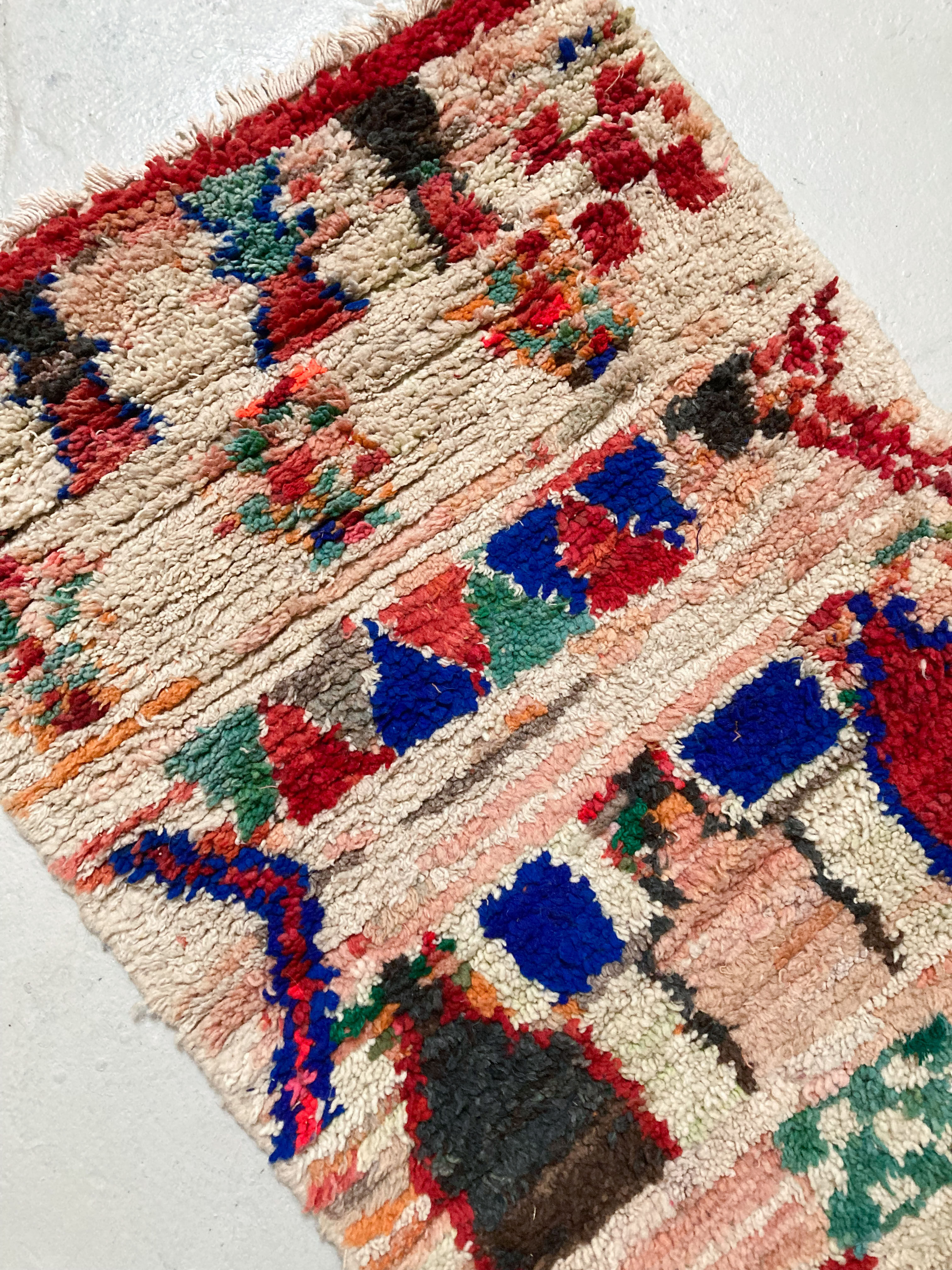 Moroccan Berber carpet Boujaad corridor 280x68cm