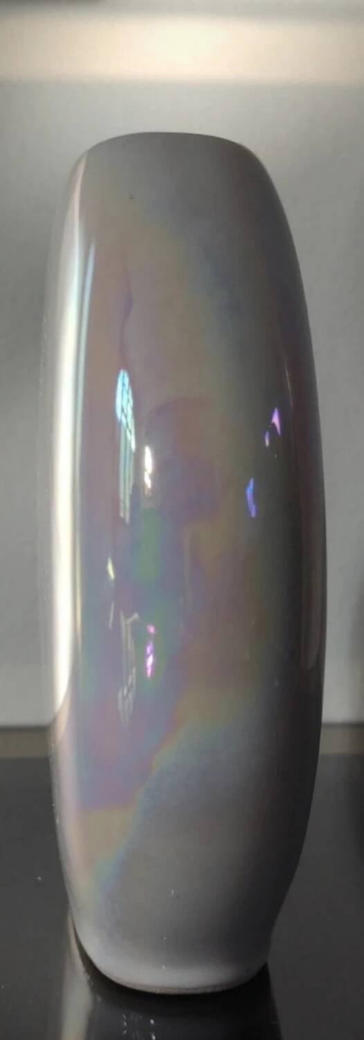 Vase, single flower holder in pearlescent glazed ceramic.