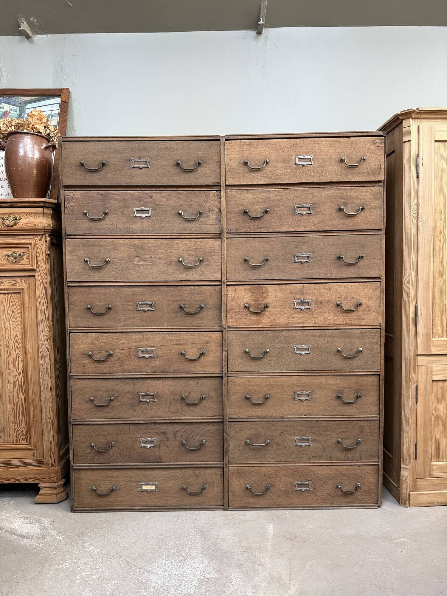 Large workshop cabinet with drawers (renovated)