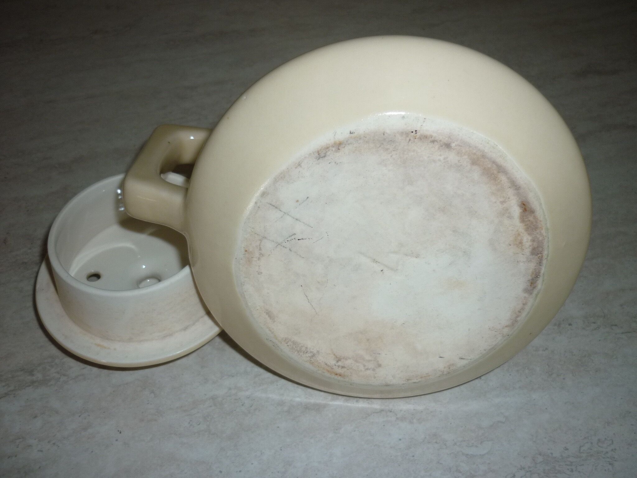 Coffee maker, teapot