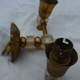 Apply two fires in gold metal and plexiglas 50