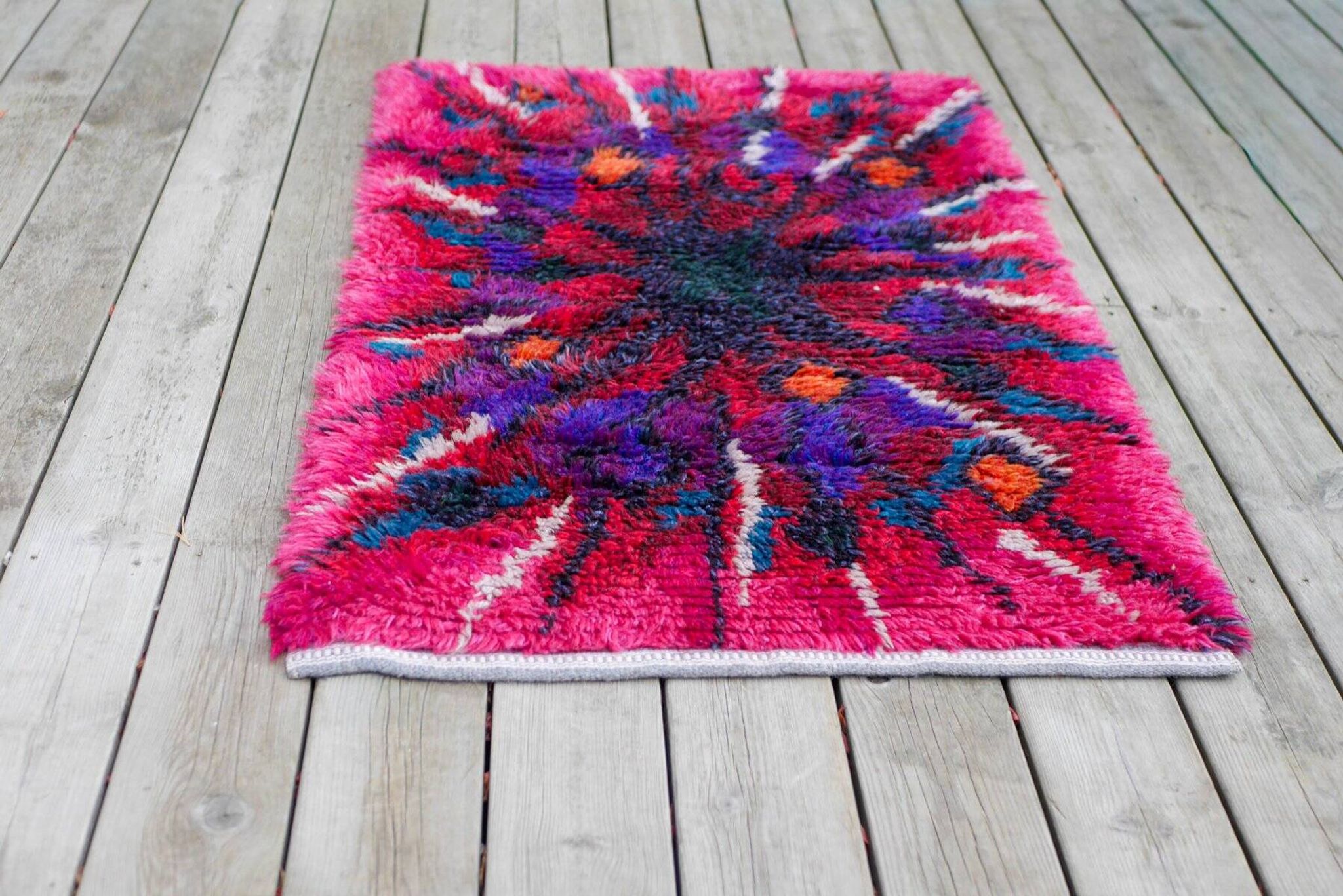 Swedish Tibetan Rya rug with flower by Jagarz for Rya