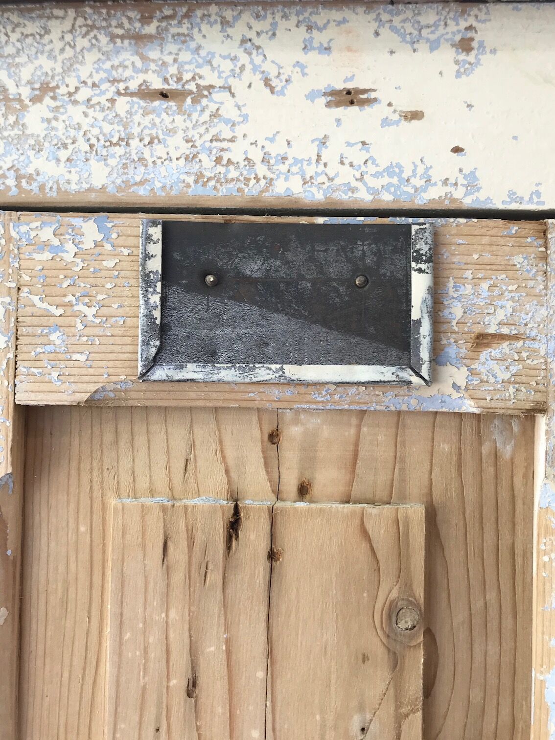 Wooden workshop vestiary