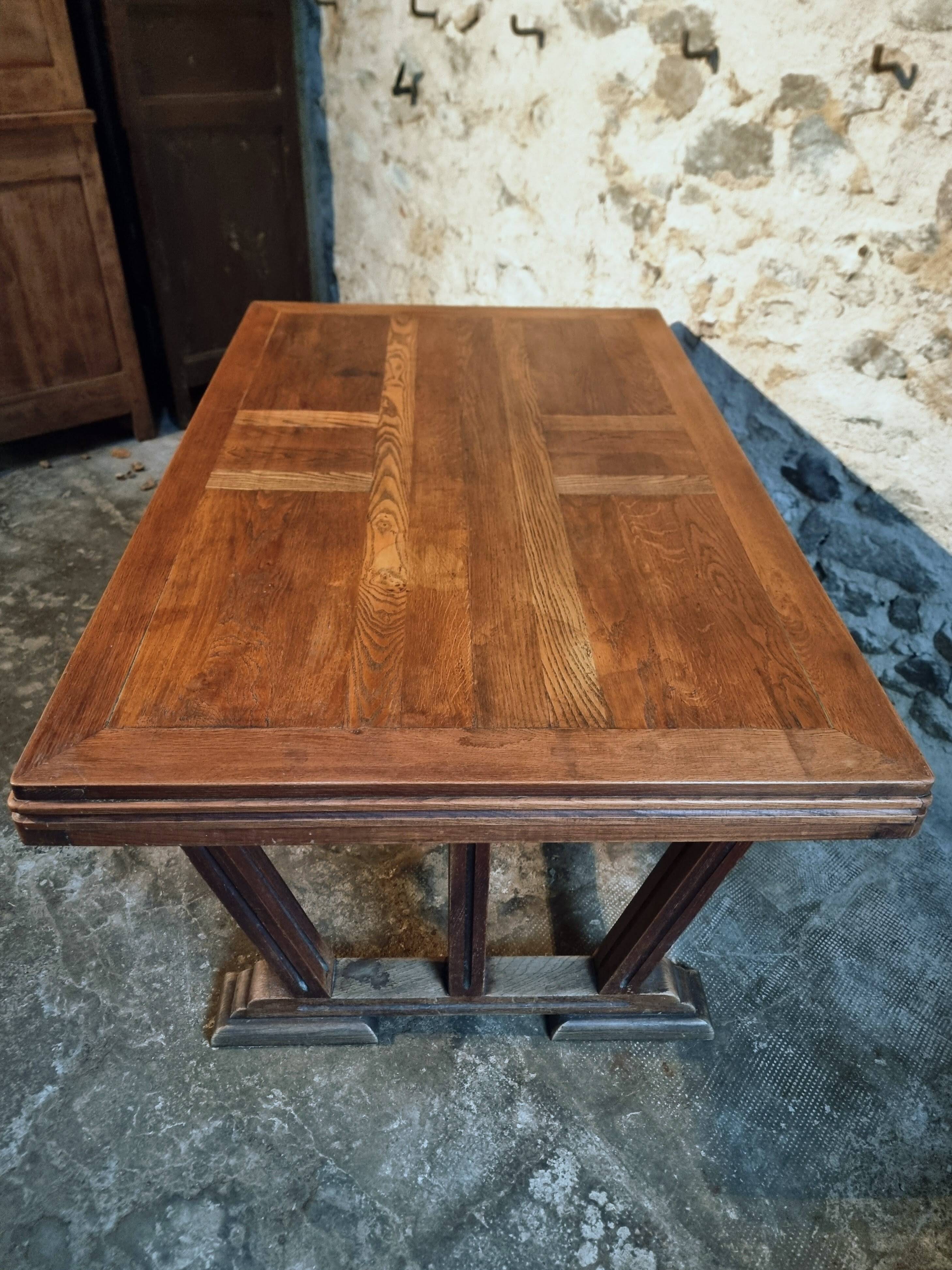 French vintage table in solid oak, Arts & Crafts style, 1930s–1940s.