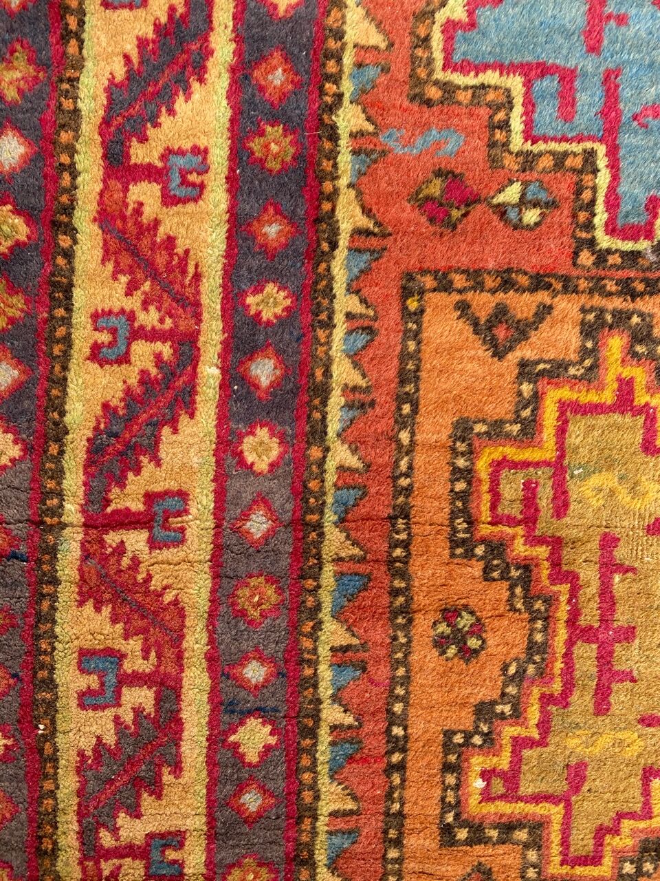 Vintage carpet sinkiang caucasian designs 92x150 cm