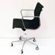 Chaise de bureau Charles & Ray Eames mod. EA117 production ICF, années 1970