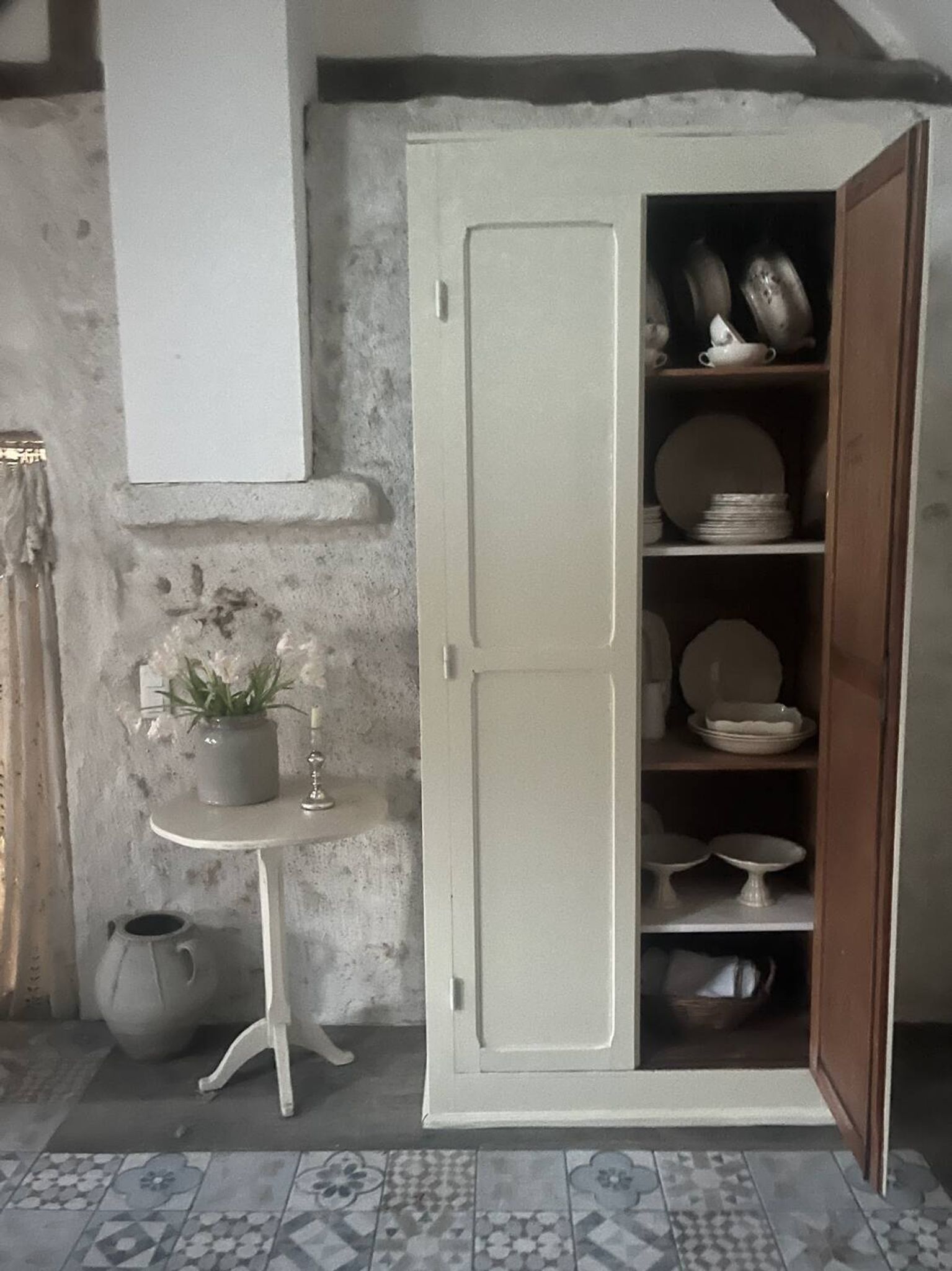 Wardrobe, linen cupboard