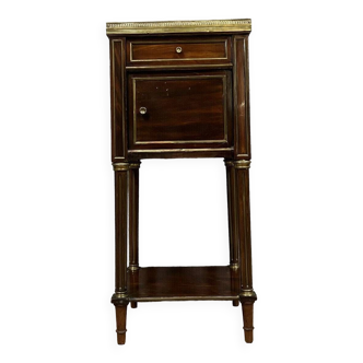 Parisian Louis XVI style bedside table in mahogany, copper rushes and gilded bronzes circa 1850