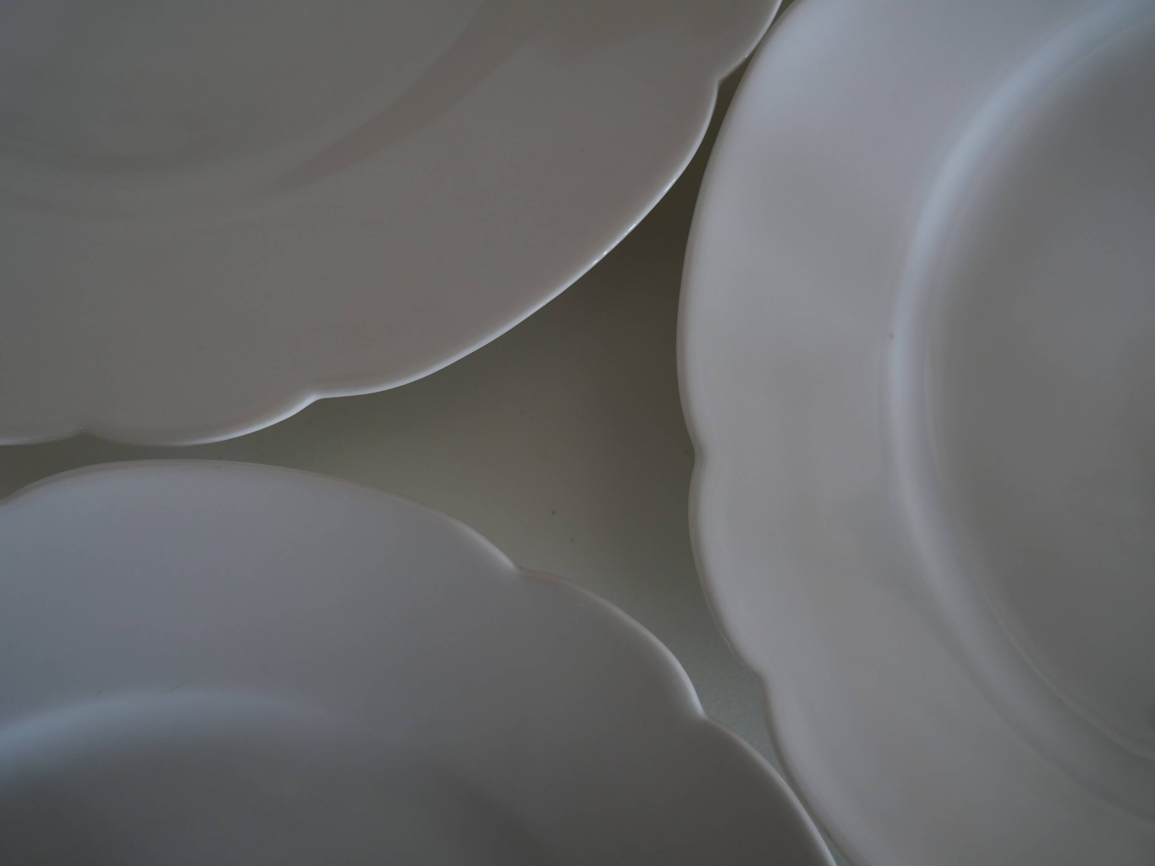 5 flat plates Alfred Hache & C°-V- White Porcelain