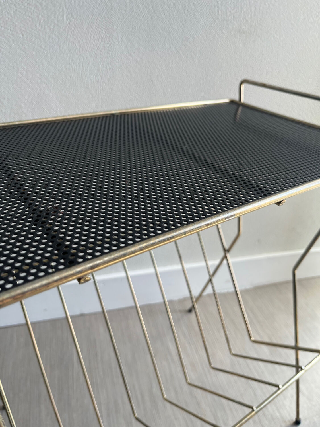 Vintage side table / gold end table / accent table