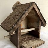 Bird feeder, garden in winter