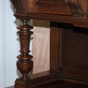 Armoire Néerlandaise Sculptée en Chêne Massif Début XIXe Siècle