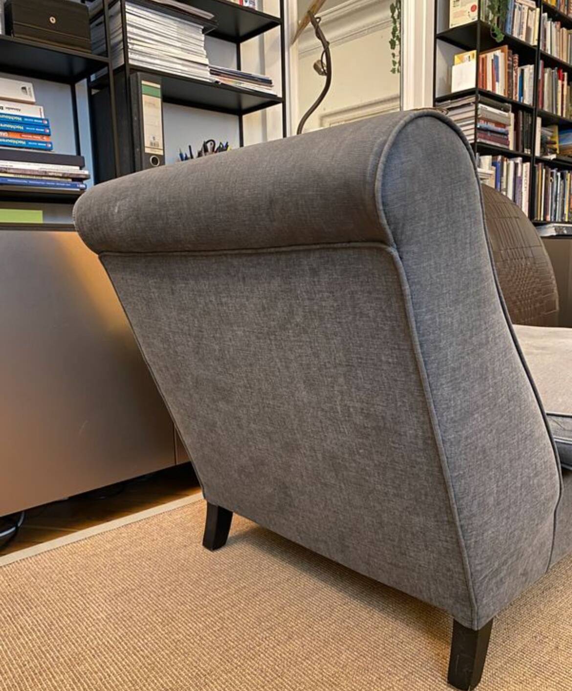 Chiffonnière original Cassina (  pieds et housse modifiés )