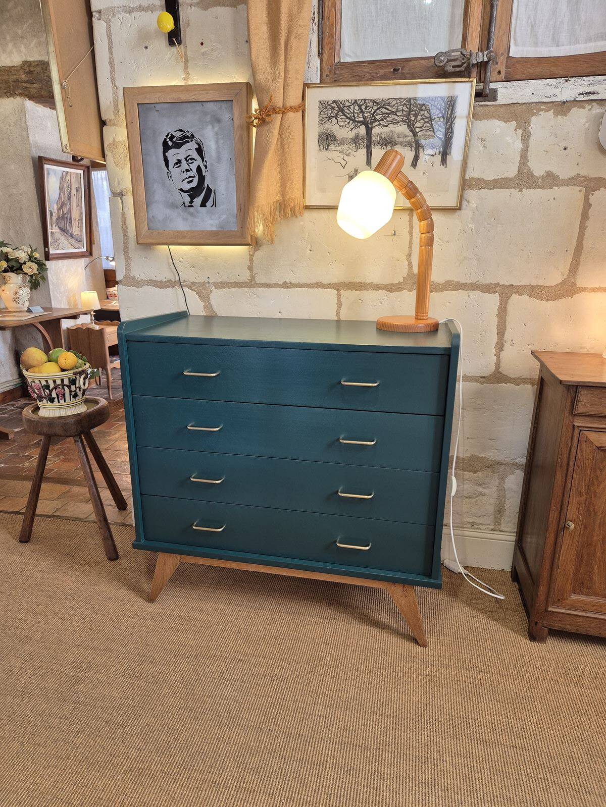 Commode vintage