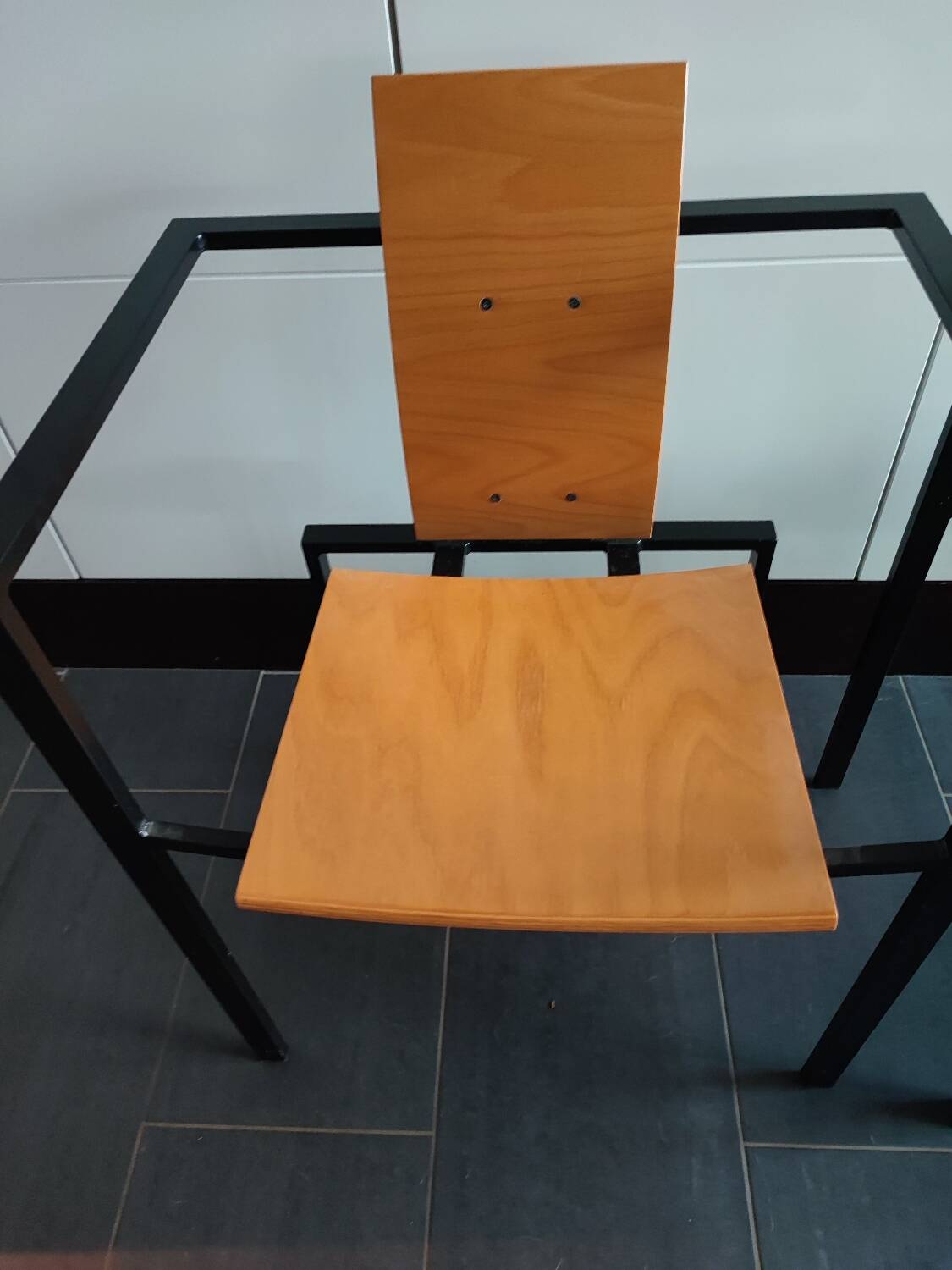 Squared chair de Karl-Friedrich Foster