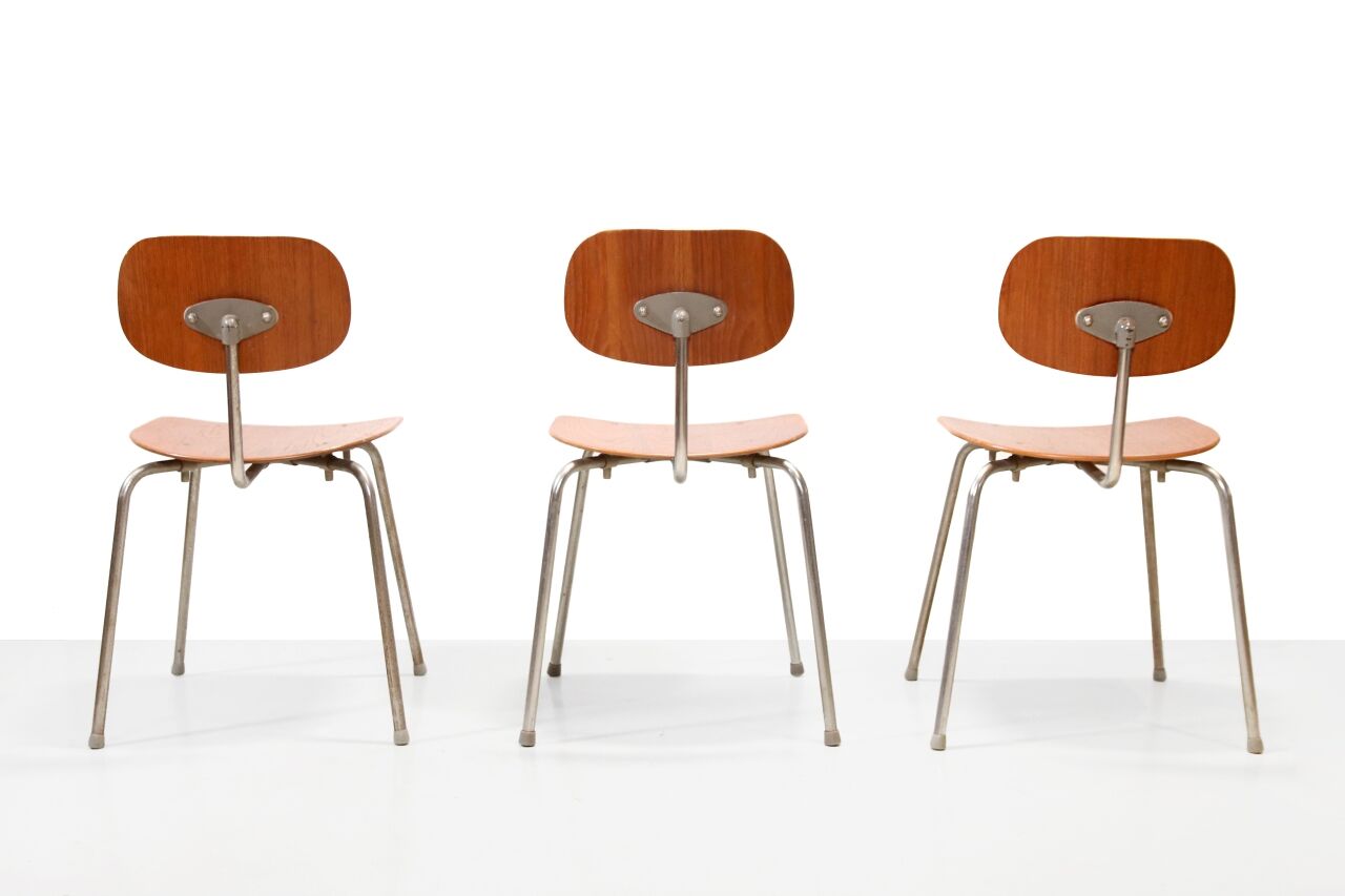 Set of 3 dining chairs