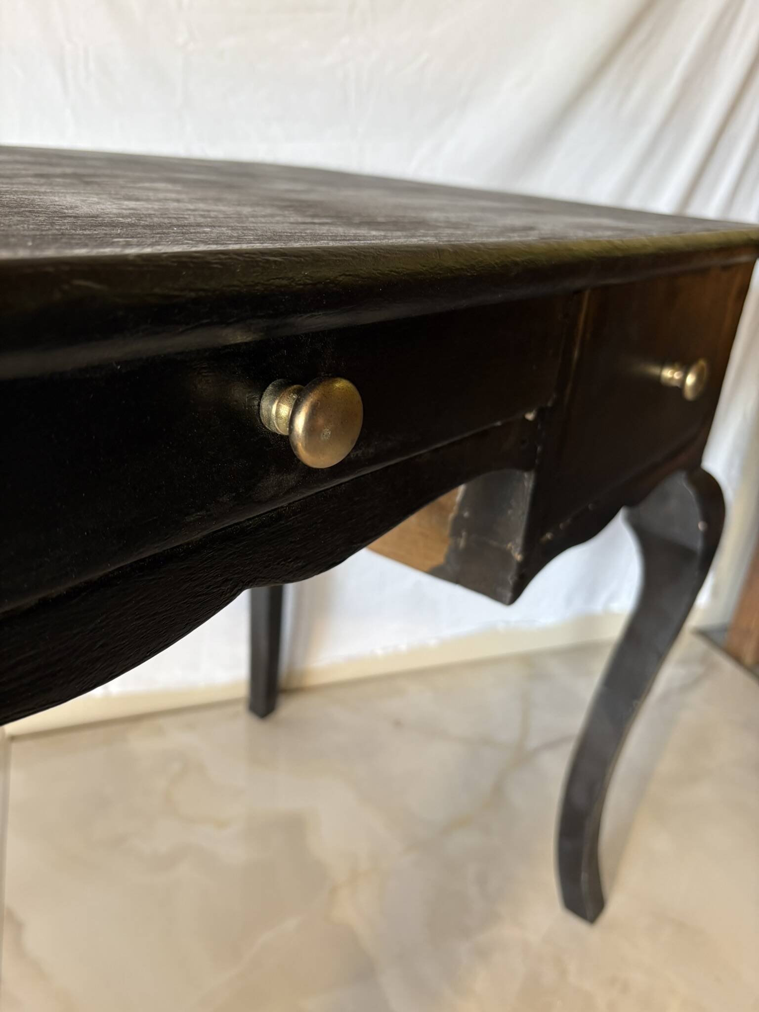 Antique black patinated desk – curved legs and chic country style