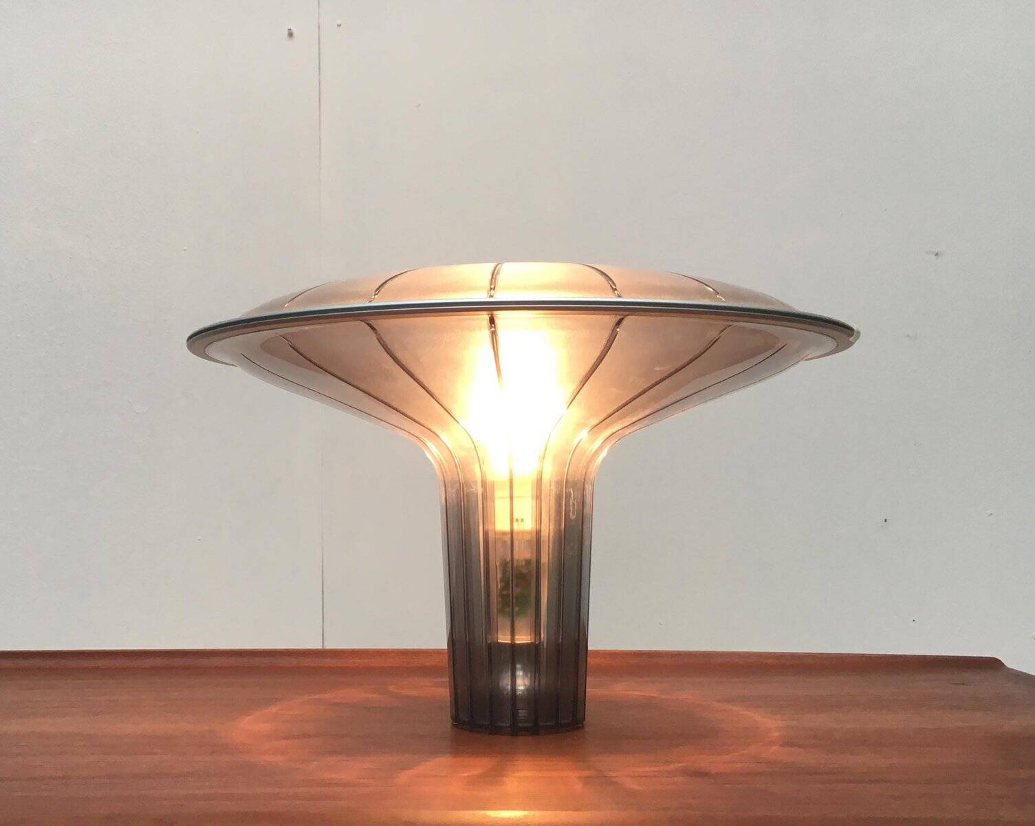 Contemporary Italian table lamp model Agaricon D36 by Ross Lovegrove for Luceplan.