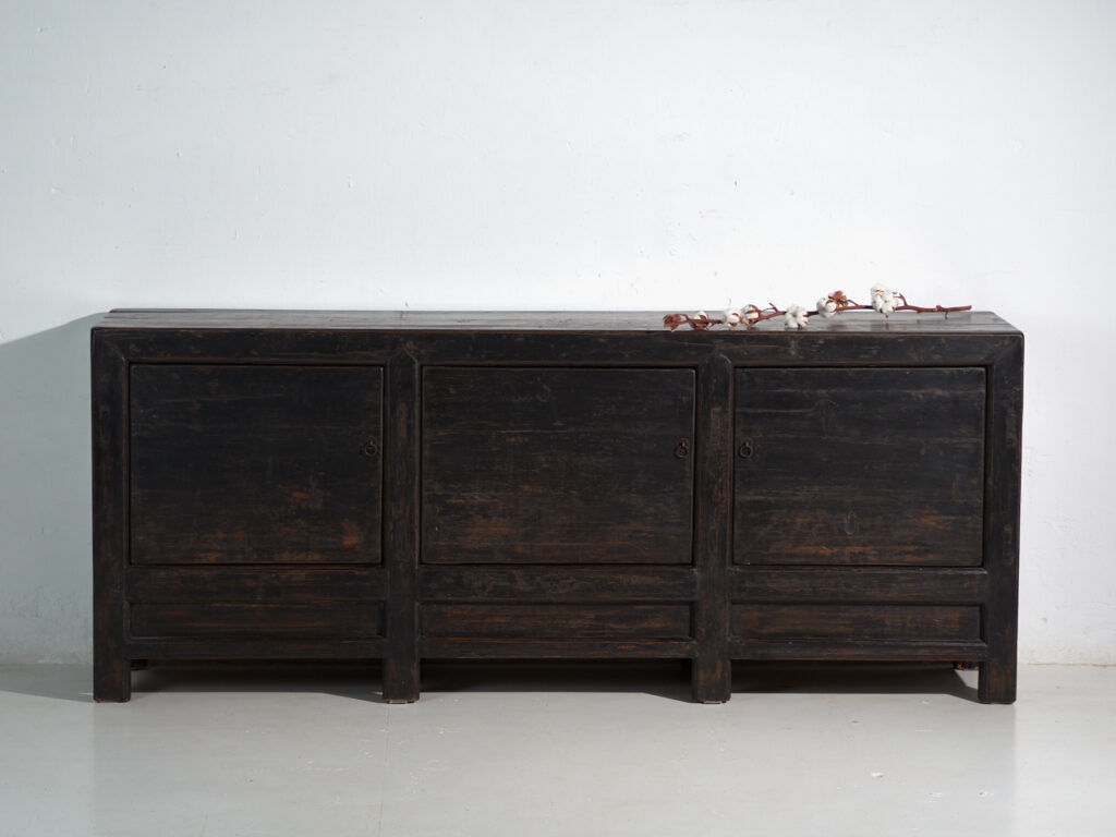 Antique buffet painted in elm wood – China, circa 1930