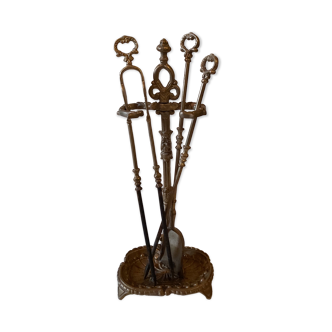 Serviteur de cheminée en bronze