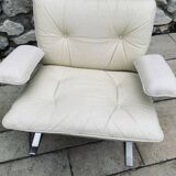Pair of Armchairs and Ottoman, "Joker" Model, Large Leather Model
