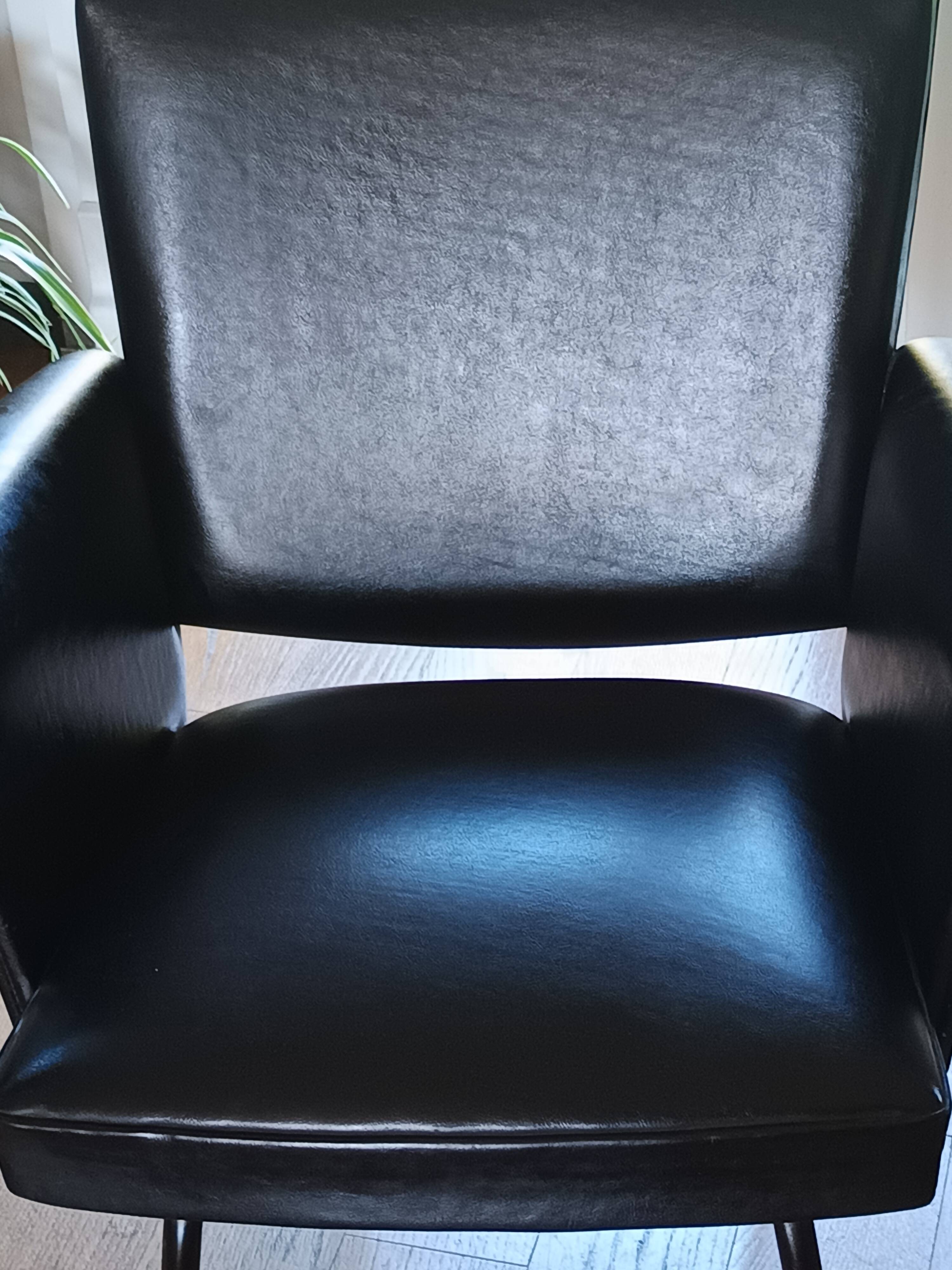 vintage modernist armchair from the 50s/60s