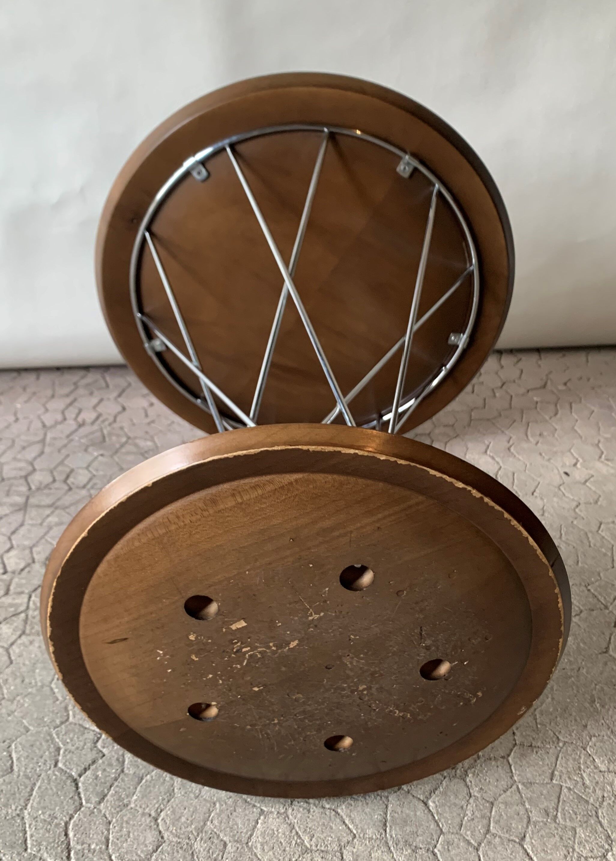 "rocking stool" 85t by Isamu Noguchi, Vitra edition 2000