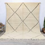 Moroccan Berber wool rug 294 x 207 cm