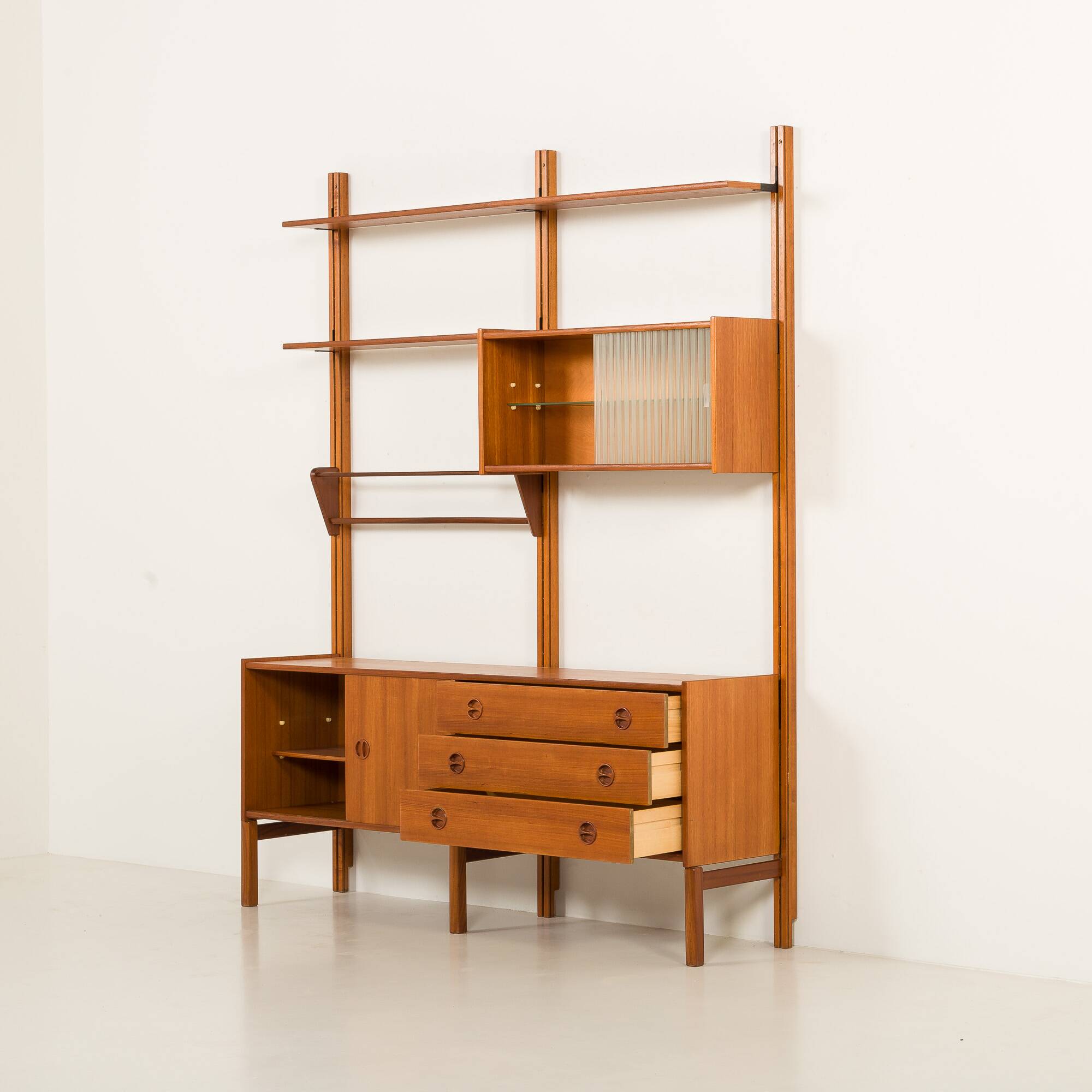 Scandinavian free standing wall unit by Sven Andersen, Norway, 1960s