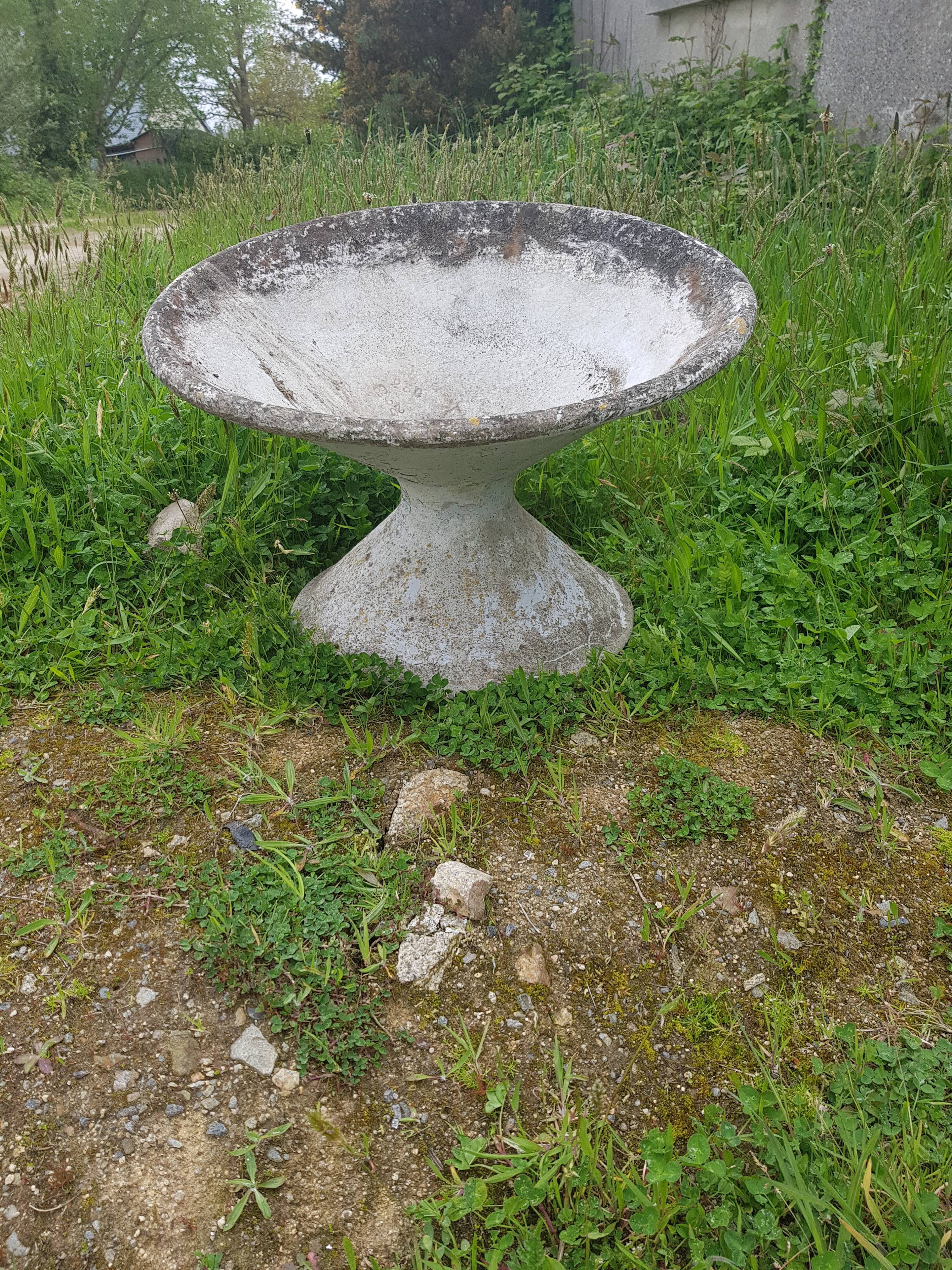 Cement planter 60's