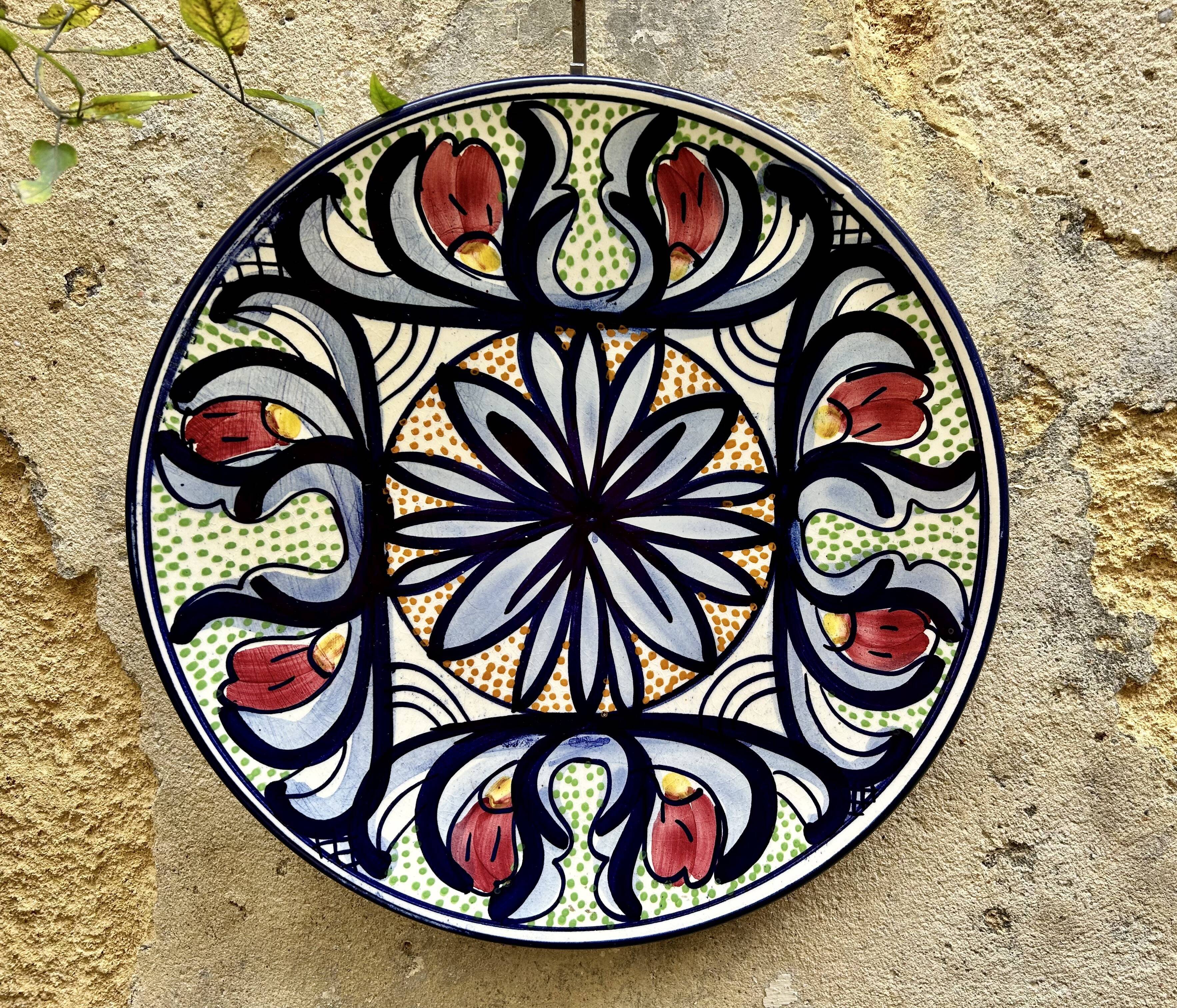 Decorative ceramic plate