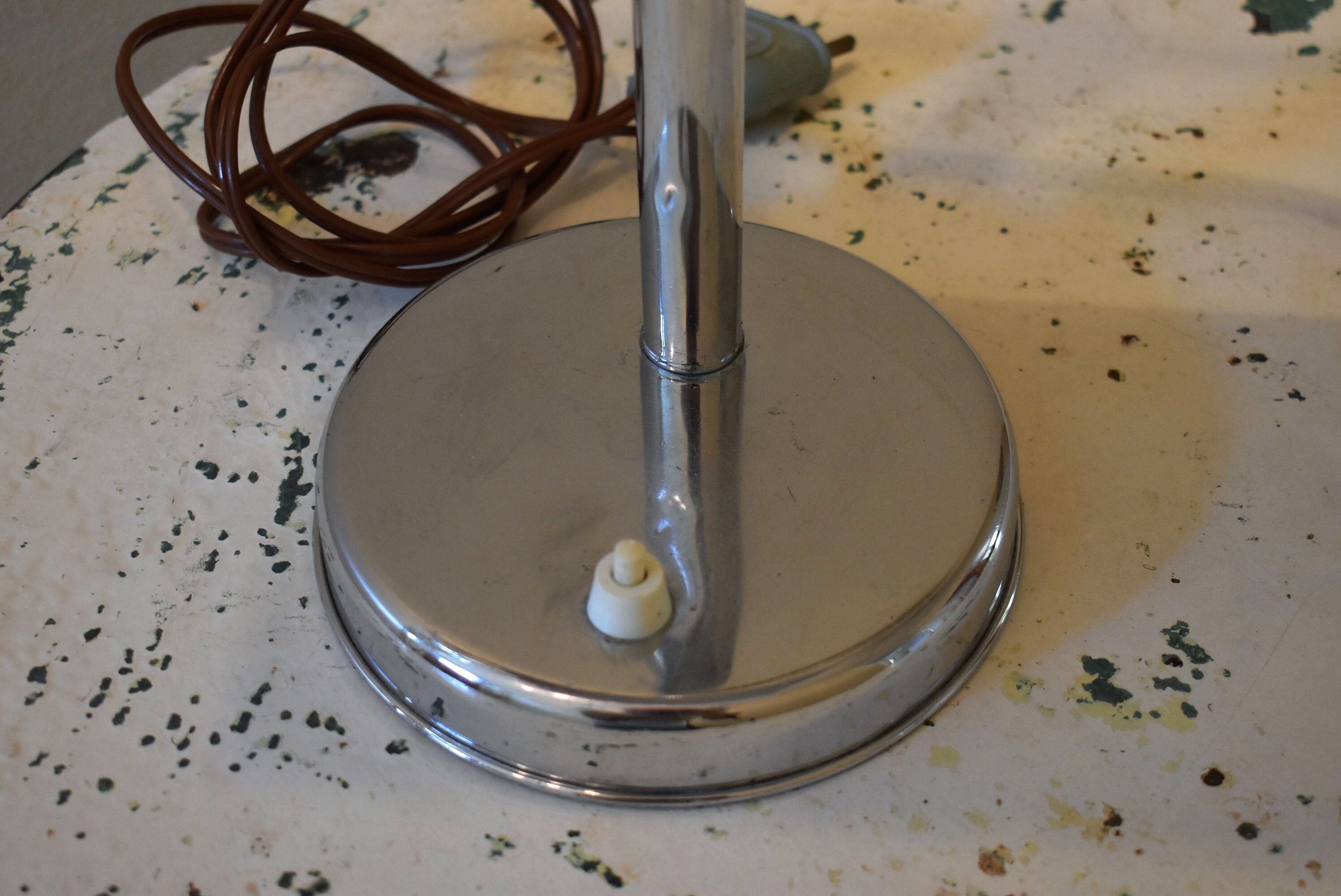 Notary lamp with green enamelled reflector