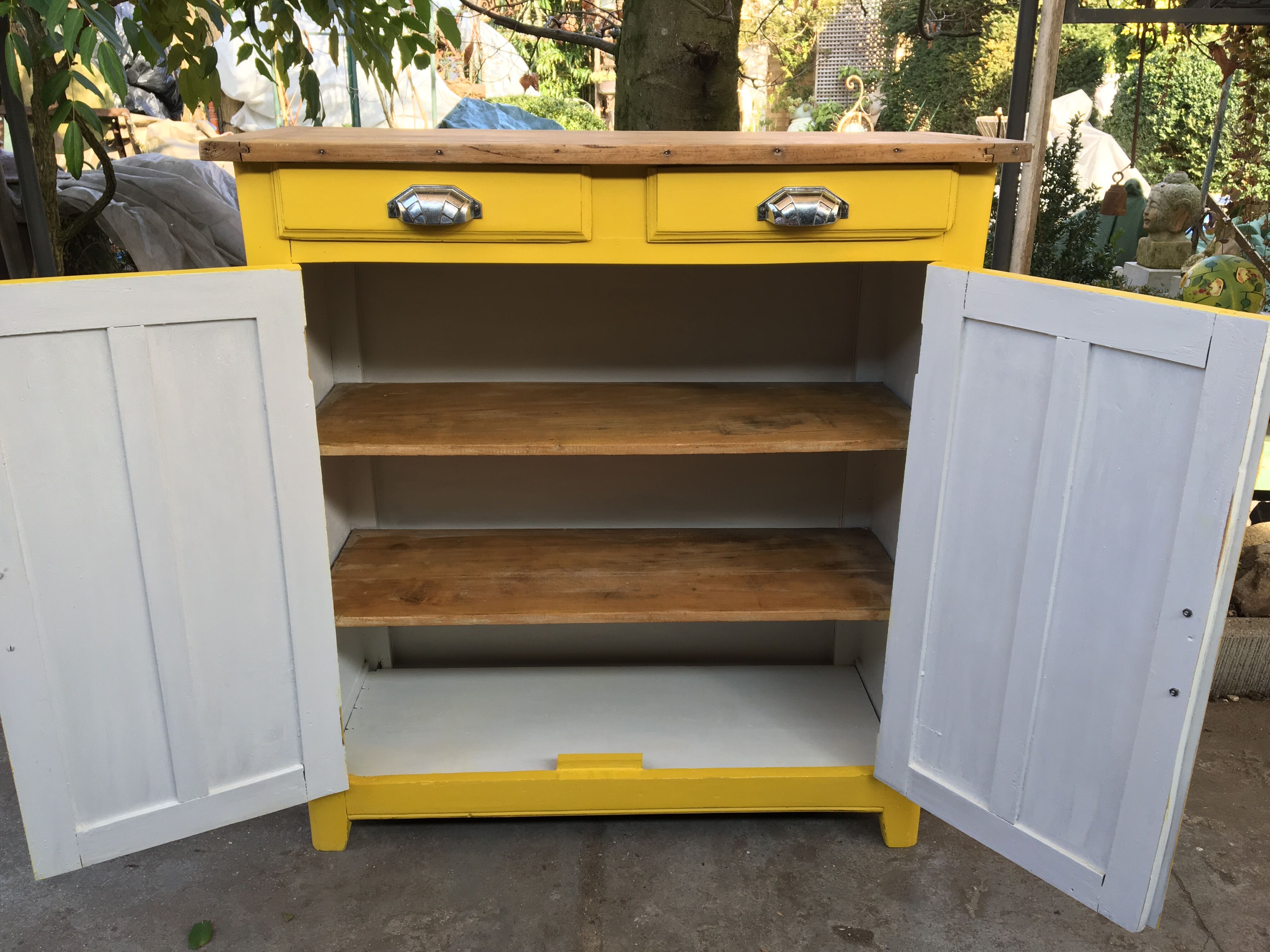 Former parisian buffet