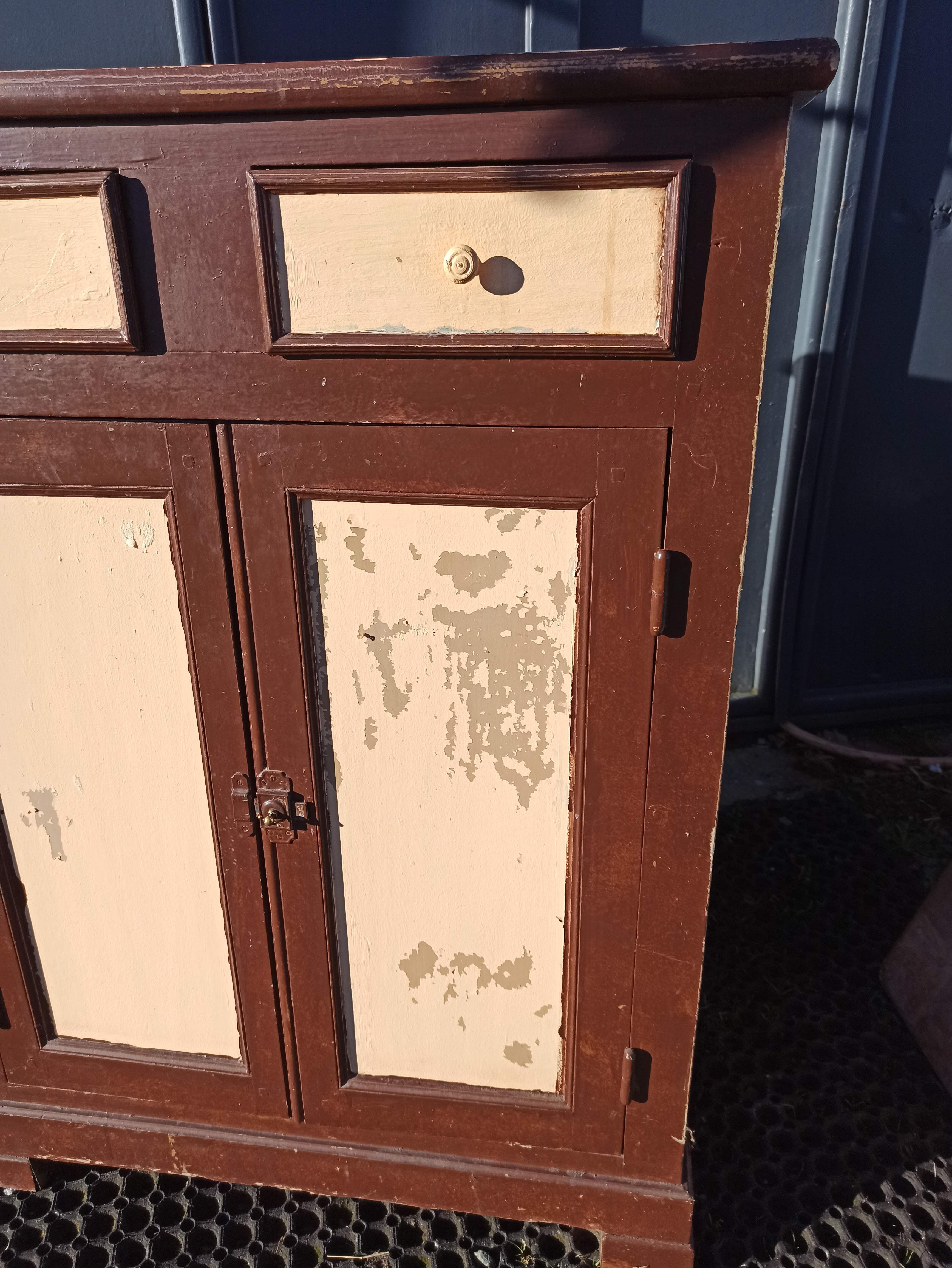 Low Parisian buffet Solid support height two doors 2 drawers