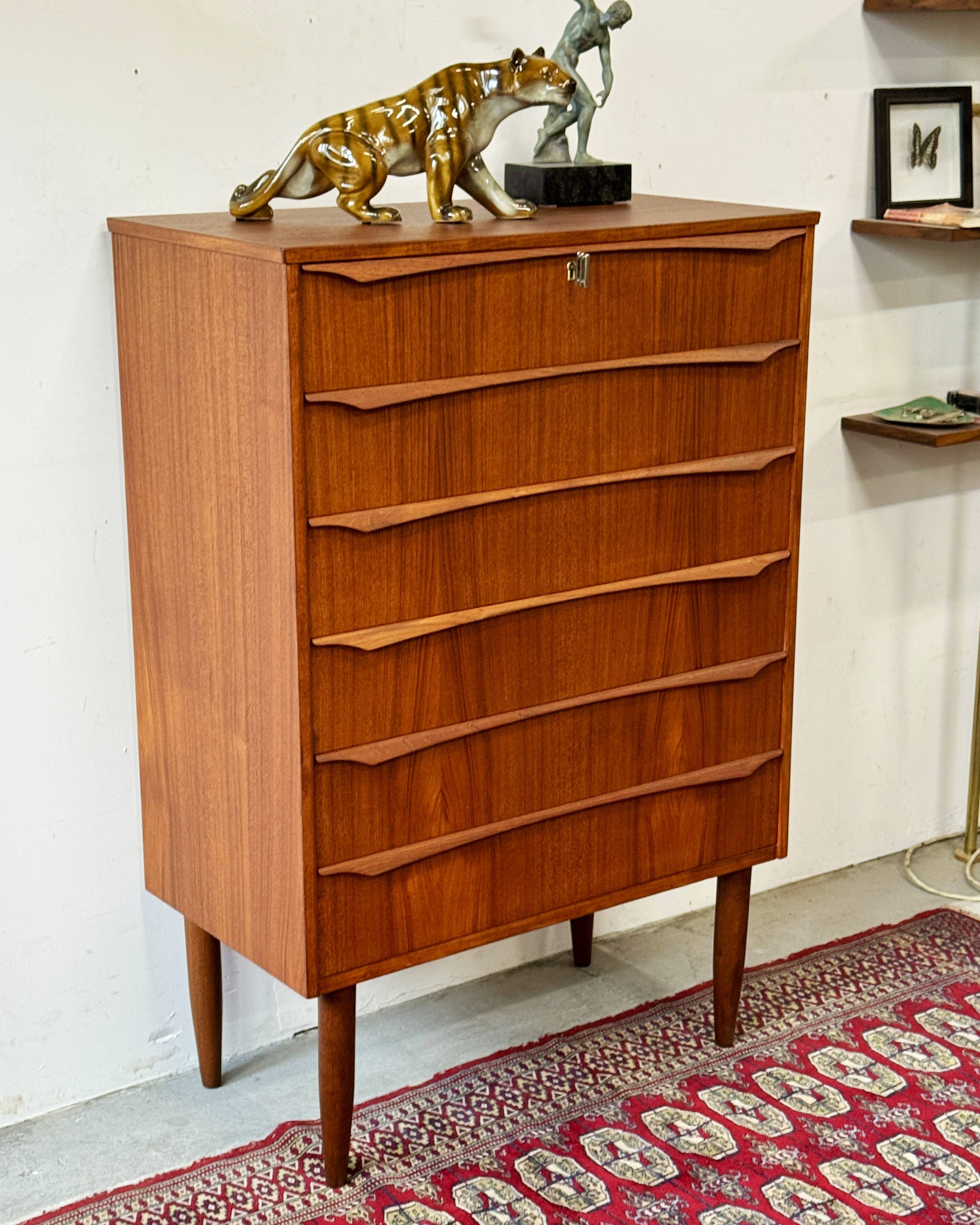 Teak Drawer Cabinet, Denmark 1960s/1970s, VNTG, Mid-C Modern