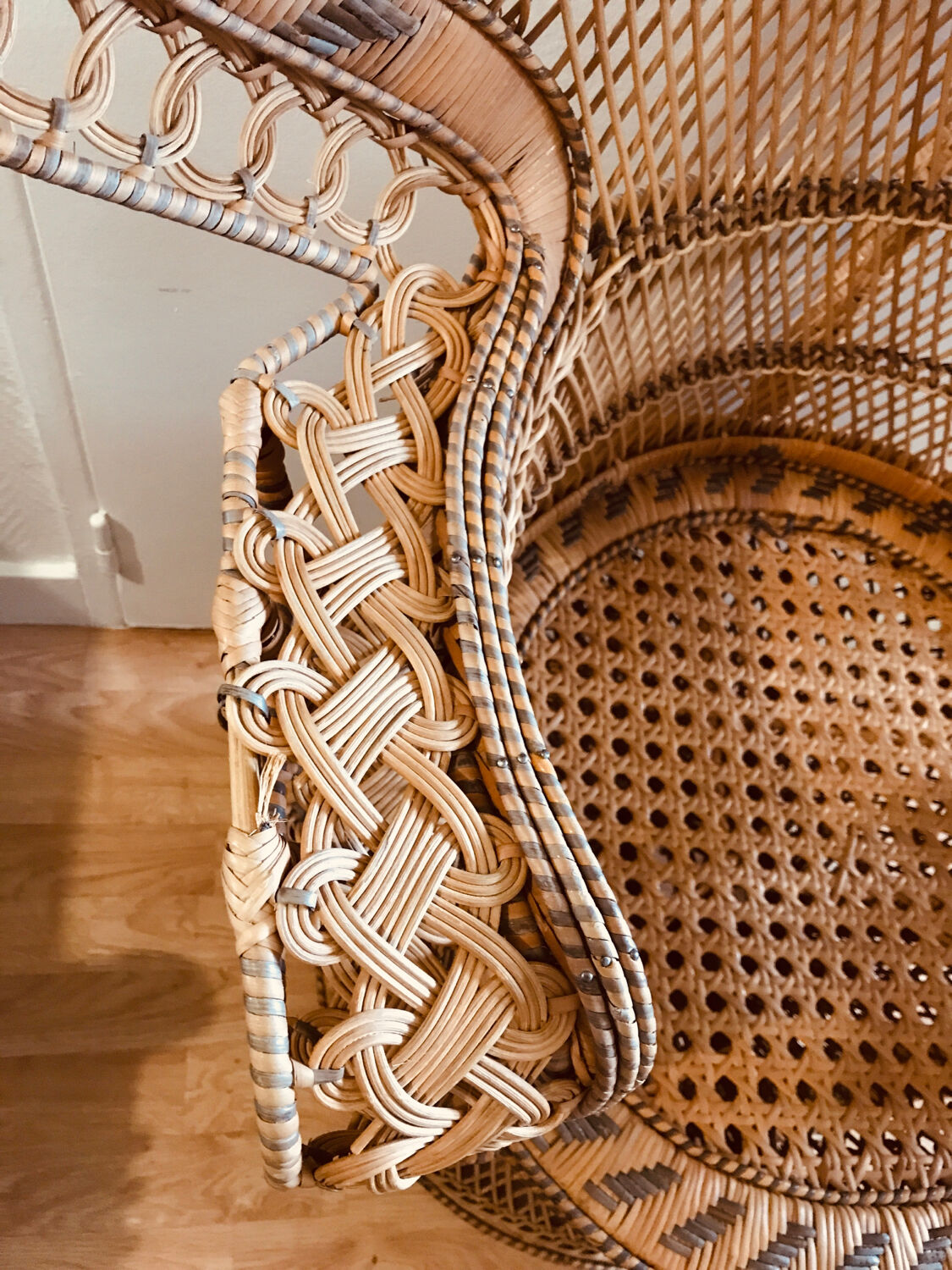Mid-Century Oriental Peacock Chair in Straw, 1970s