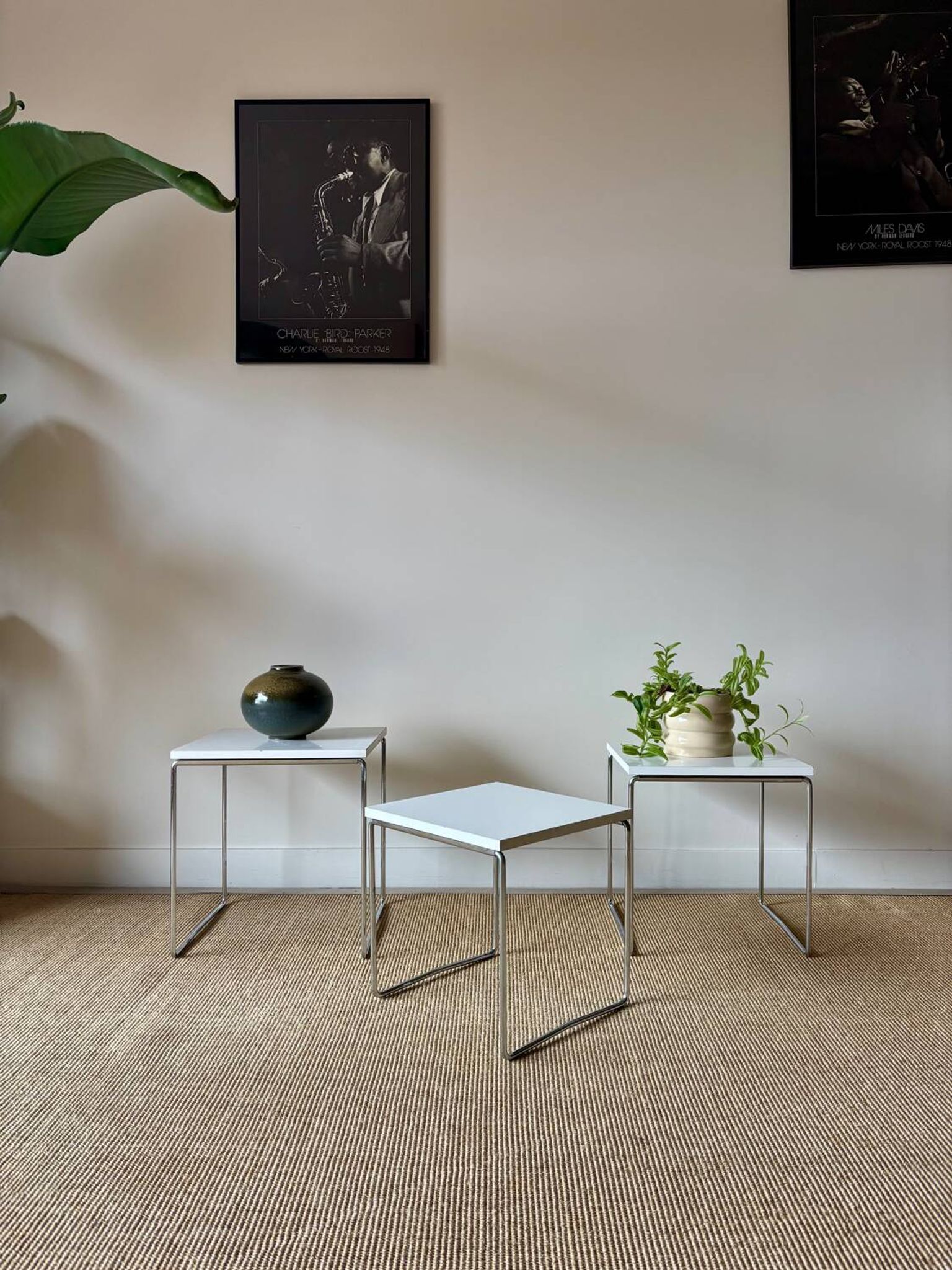 3 tables gigognes – acier chromé & plateau stratifié