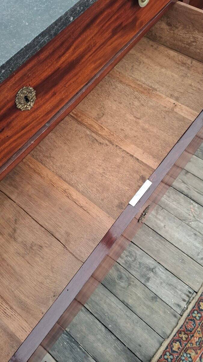 Mahogany chest of drawers from Egypt