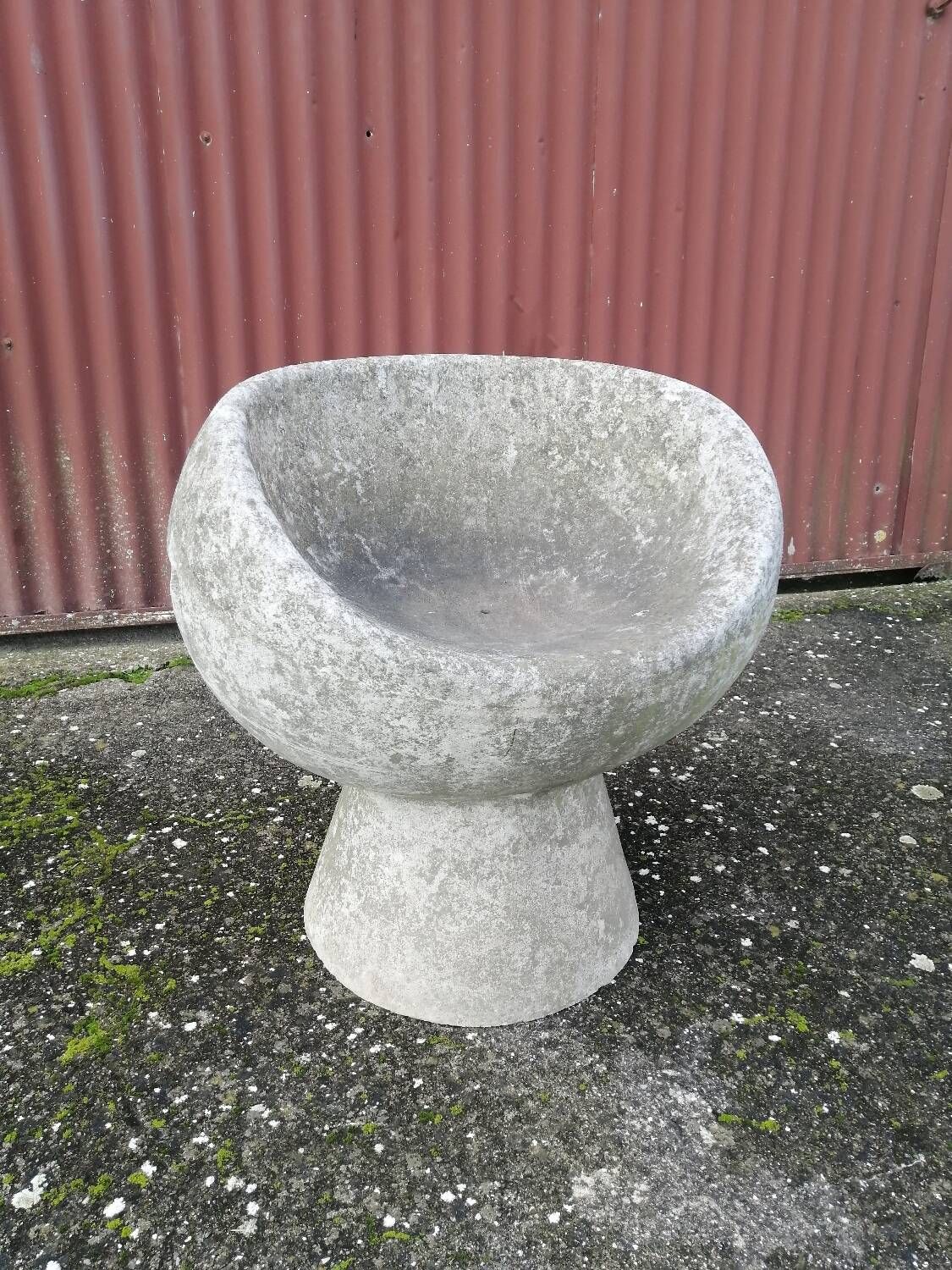 Vintage robert pansart outdoor armchair for elo in fiber cement.