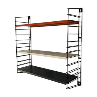 Tomado shelf