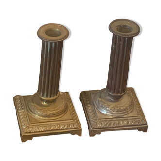 Paire de bougeoirs colonne laiton cuivre modèle empire ancien